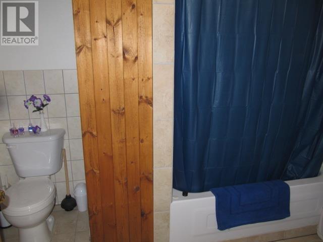 3561 Canim-hendrix Lake Road Property Photo 27