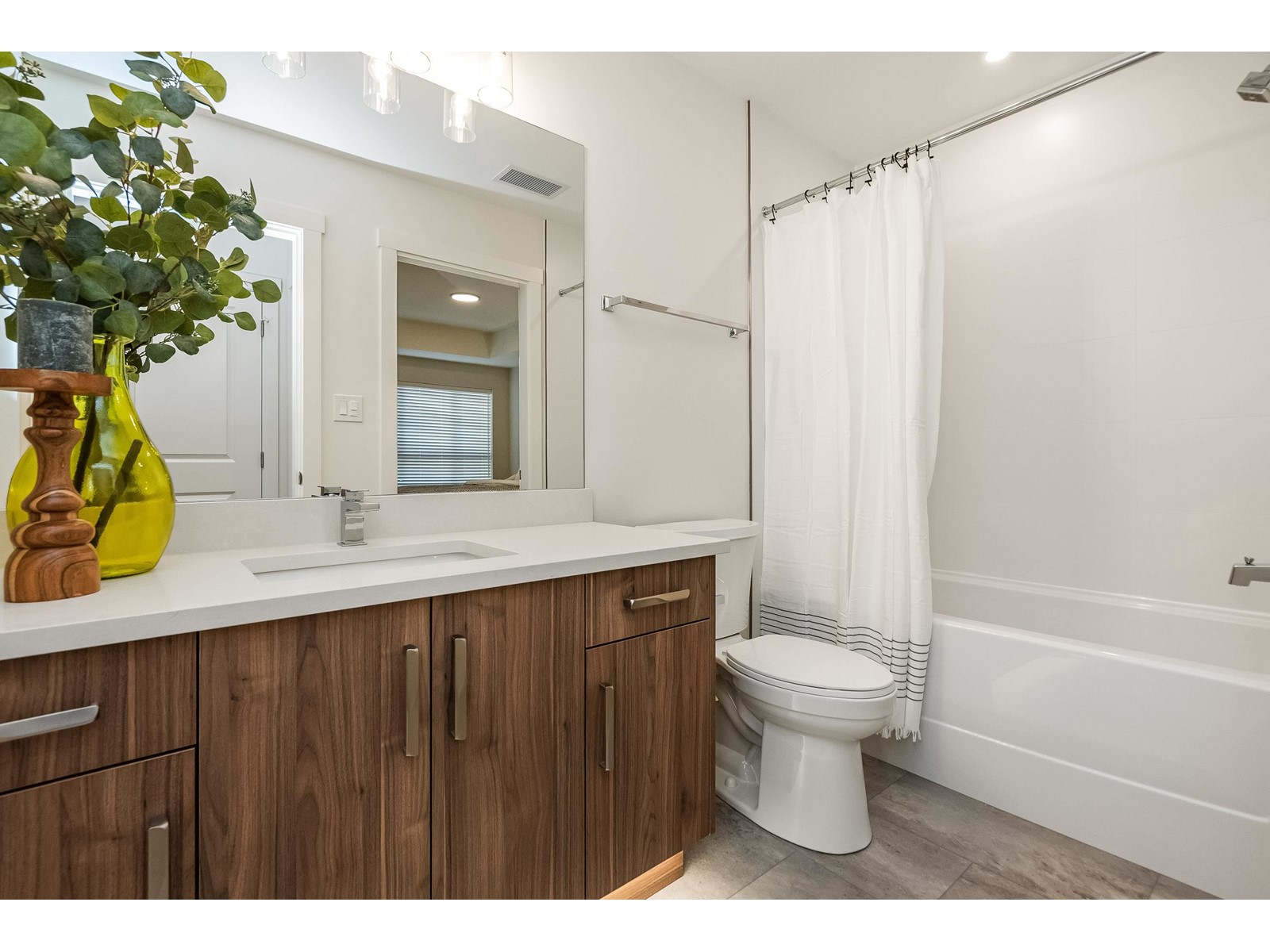 107 8497 Young Road, Chilliwack Proper South Property Photo 31