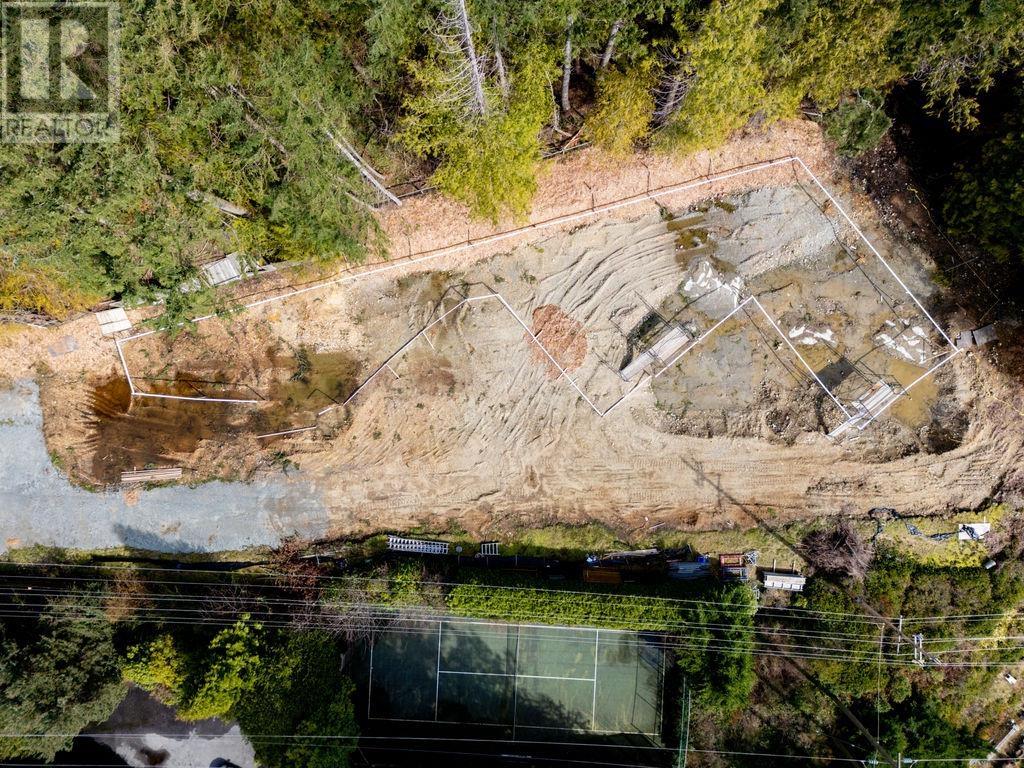 4412 Woodpark Road Property Photo 3