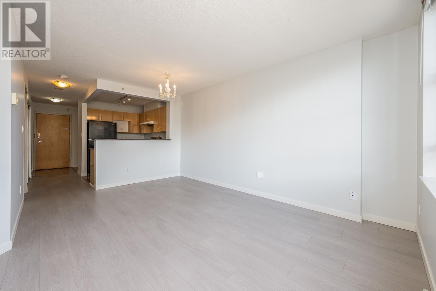505 8288 Saba Road Property Photo 6