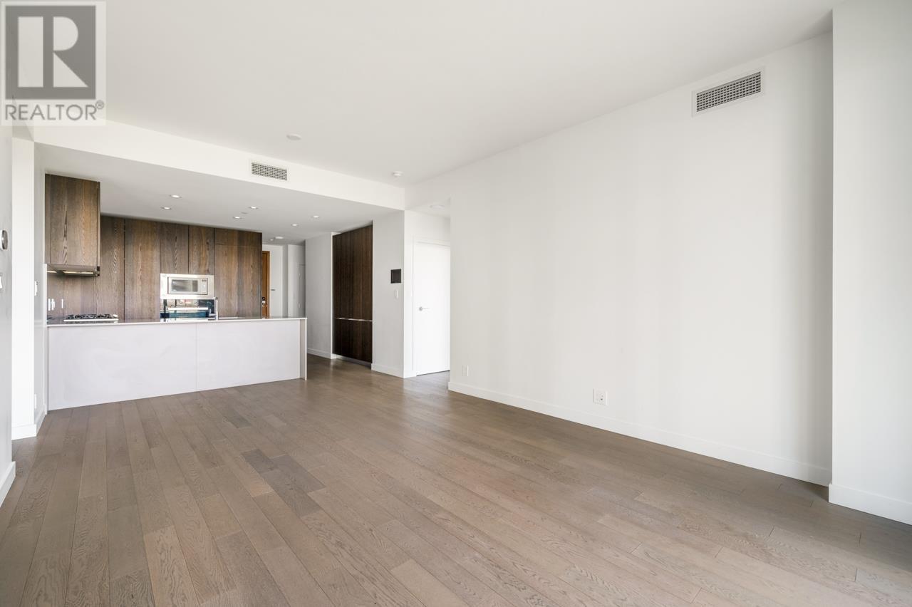 305 6688 Pearson Way Property Photo 10