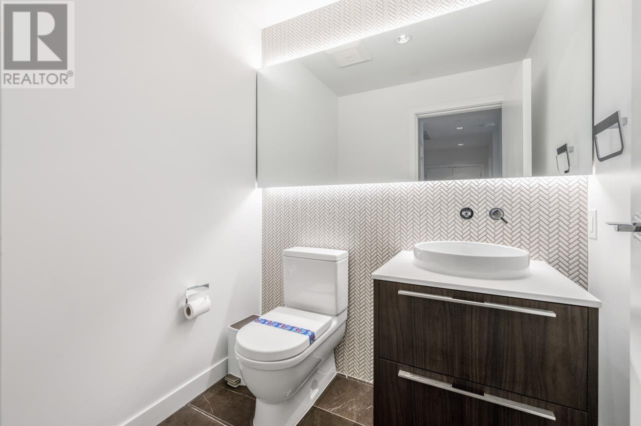 305 6688 Pearson Way Property Photo 21