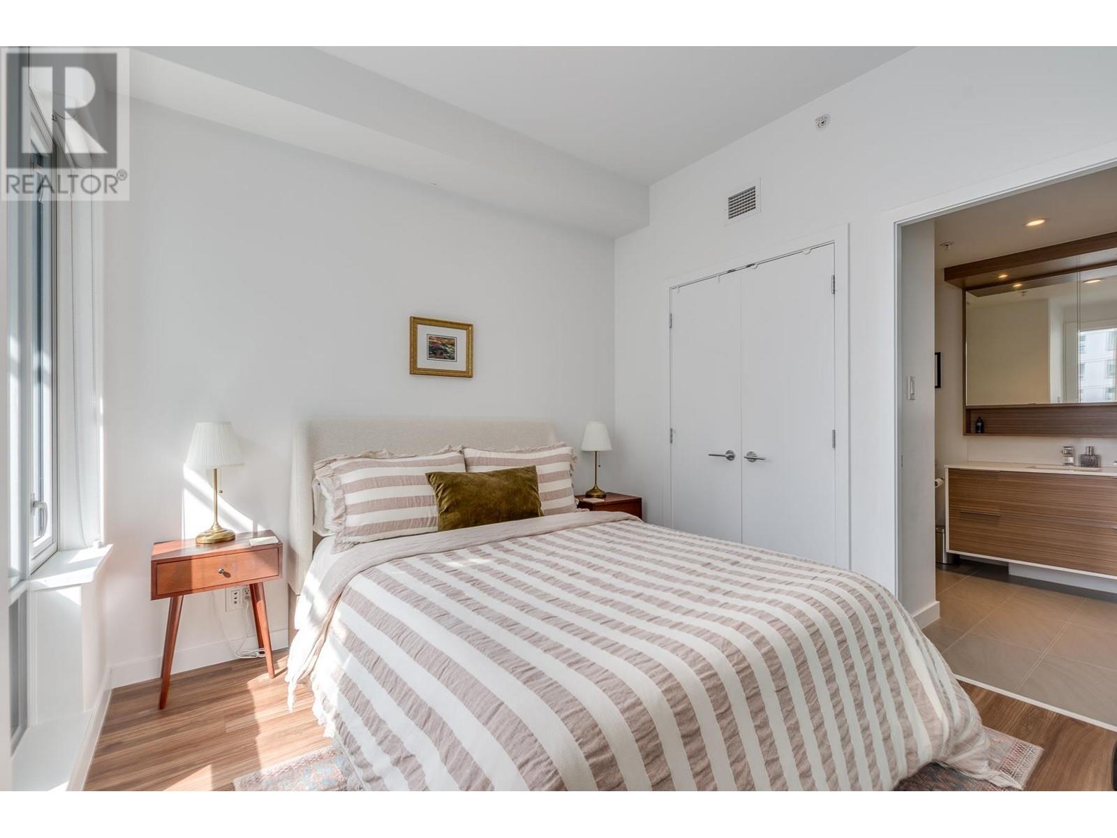 516 1661 Quebec Street Property Photo 15