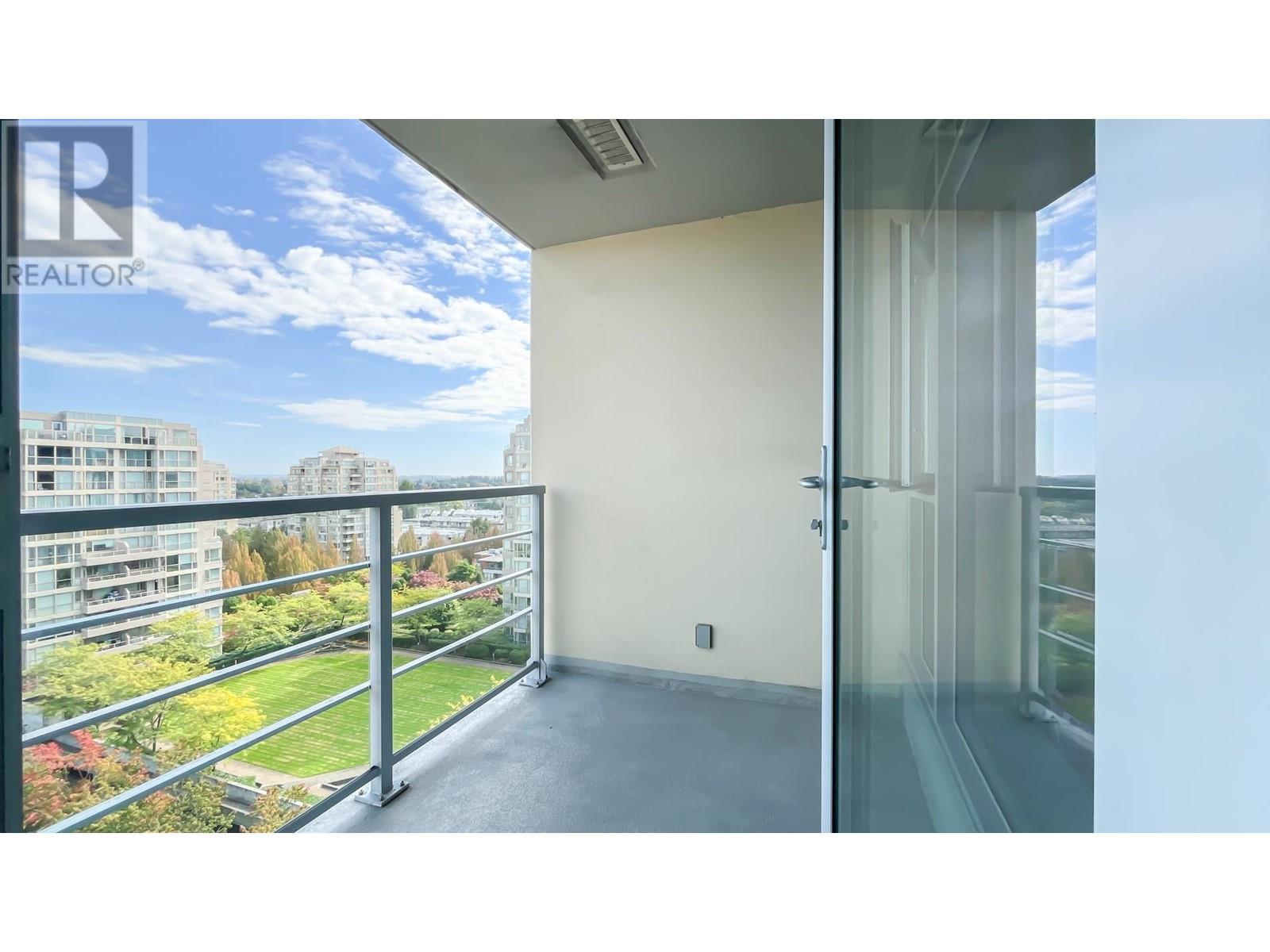1607 8068 Westminster Highway Property Photo 4