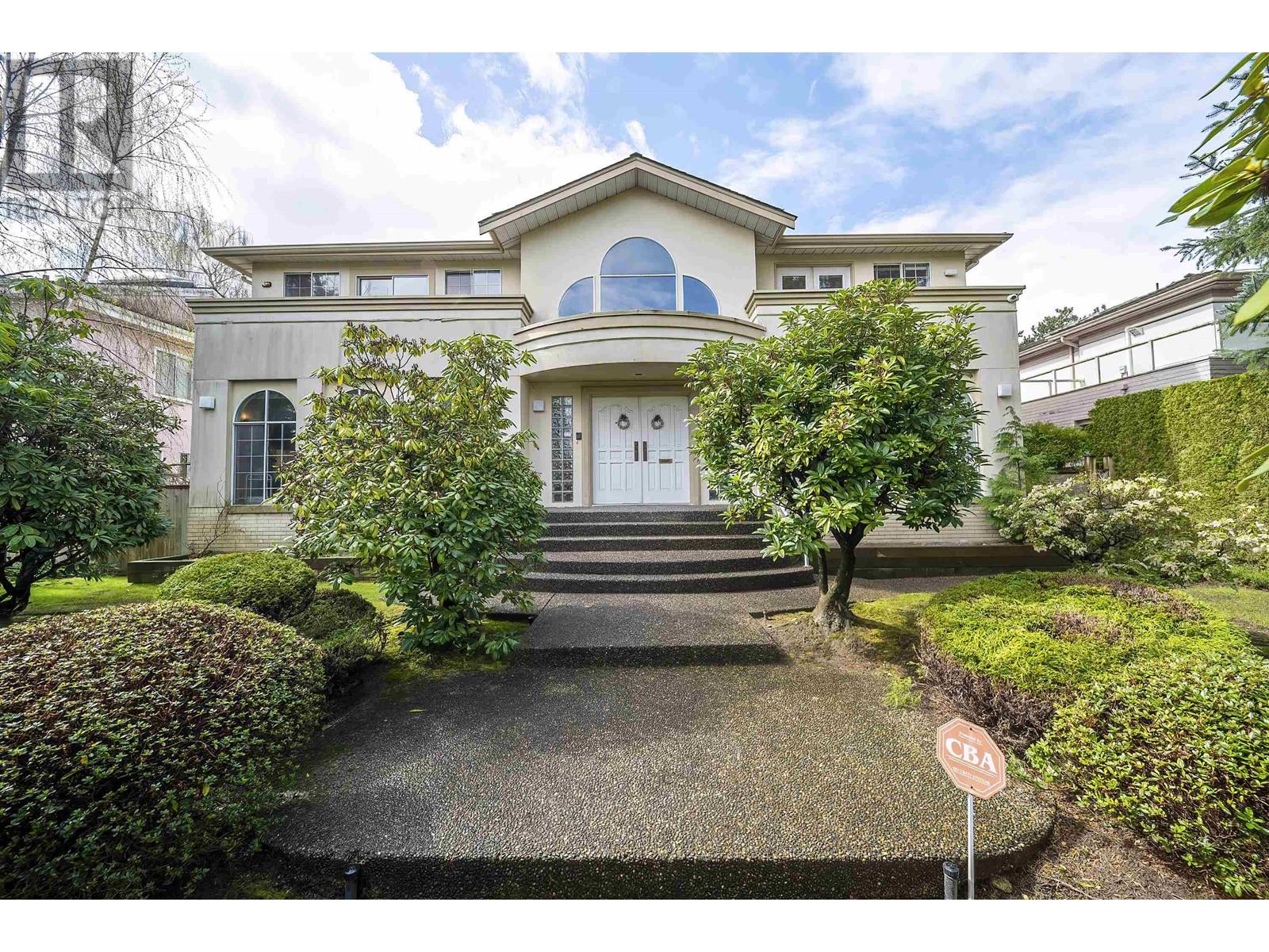 6009 Selkirk Street Property Photo 1