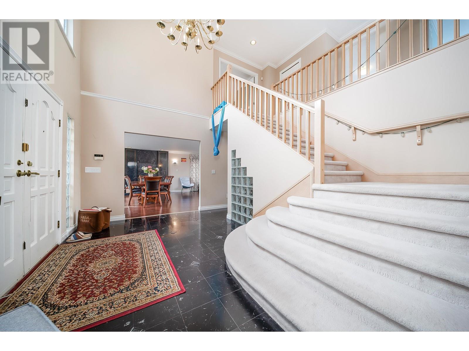 6009 Selkirk Street Property Photo 3