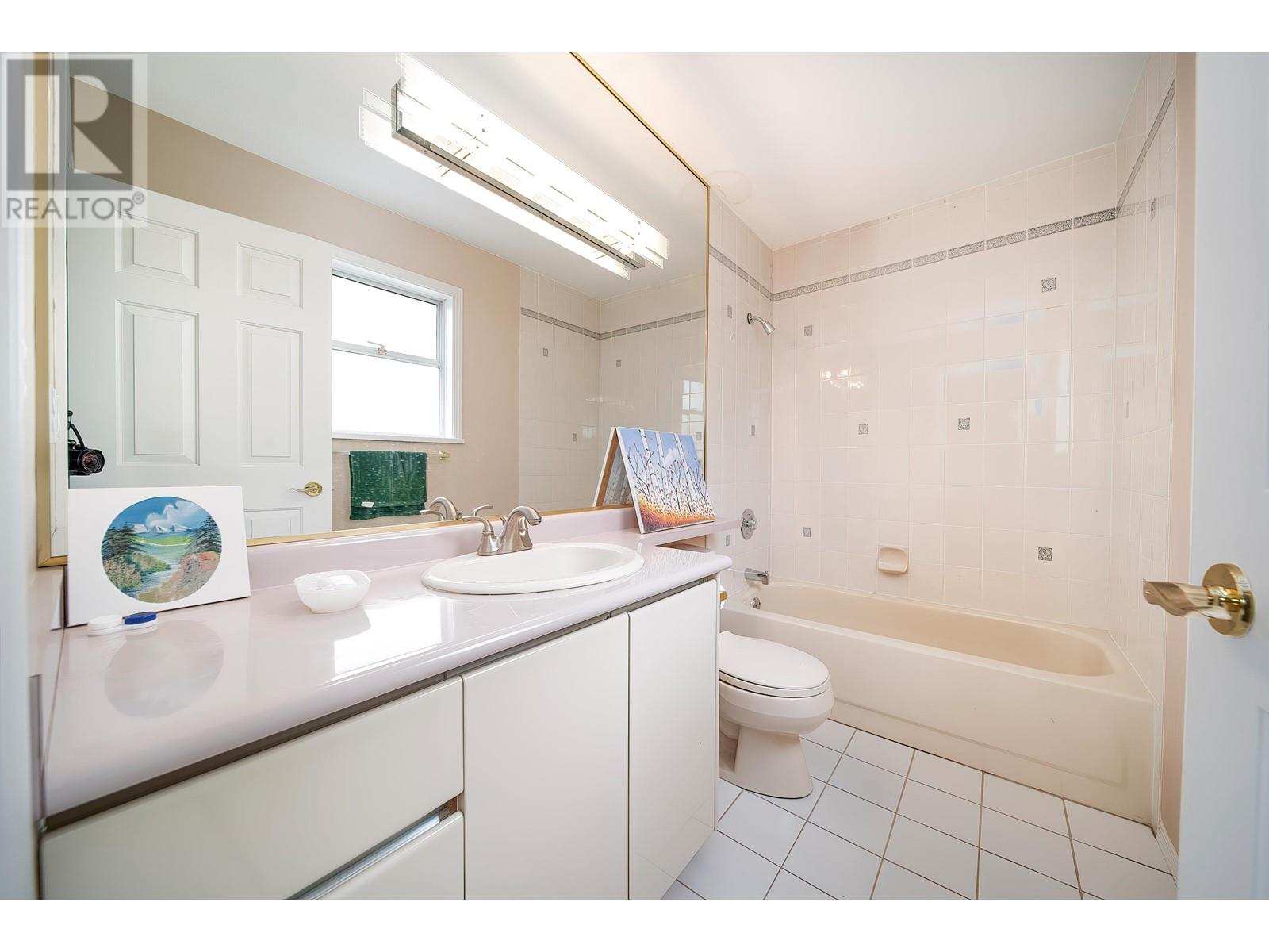 6009 Selkirk Street Property Photo 10