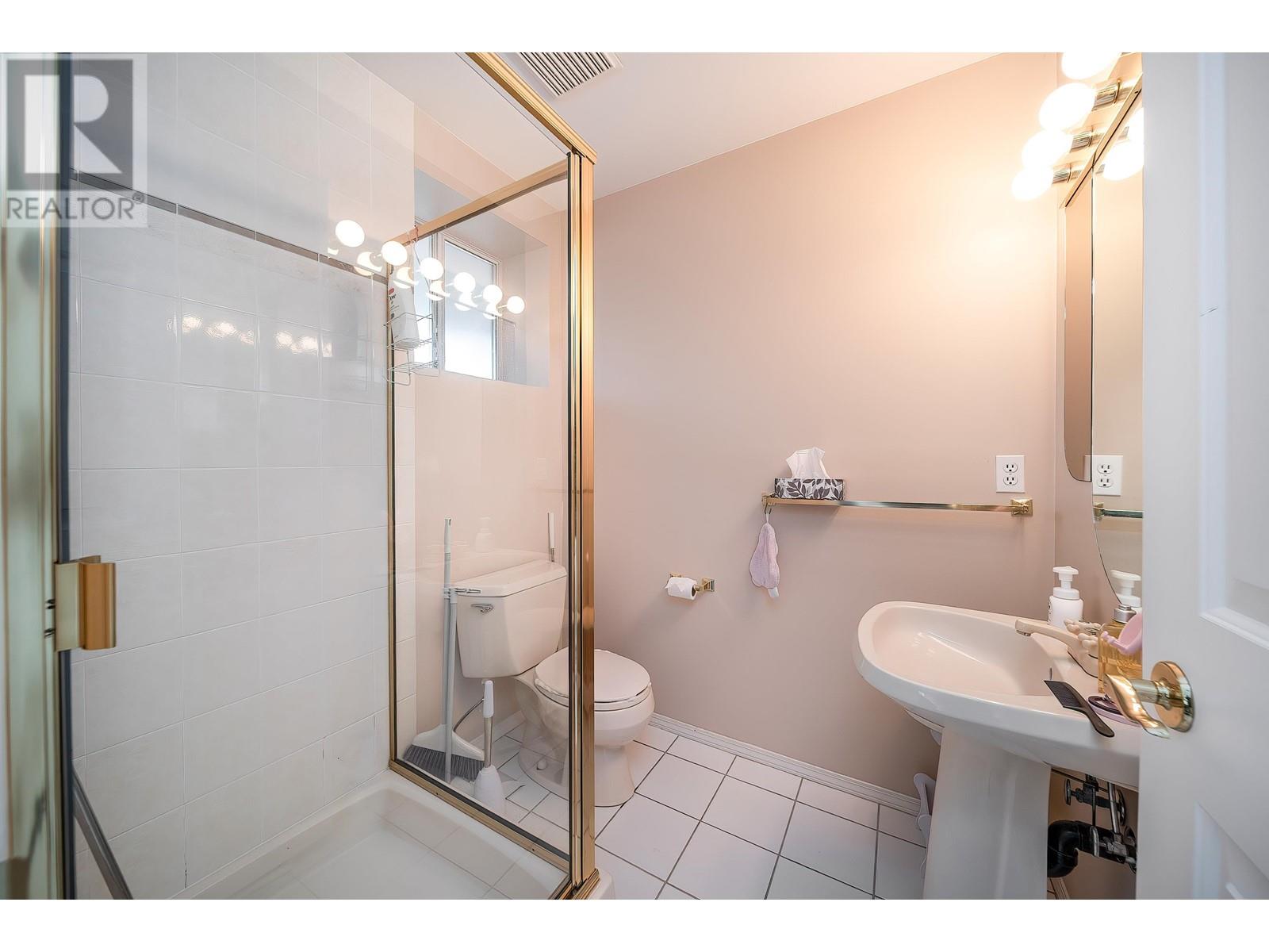 6009 Selkirk Street Property Photo 23