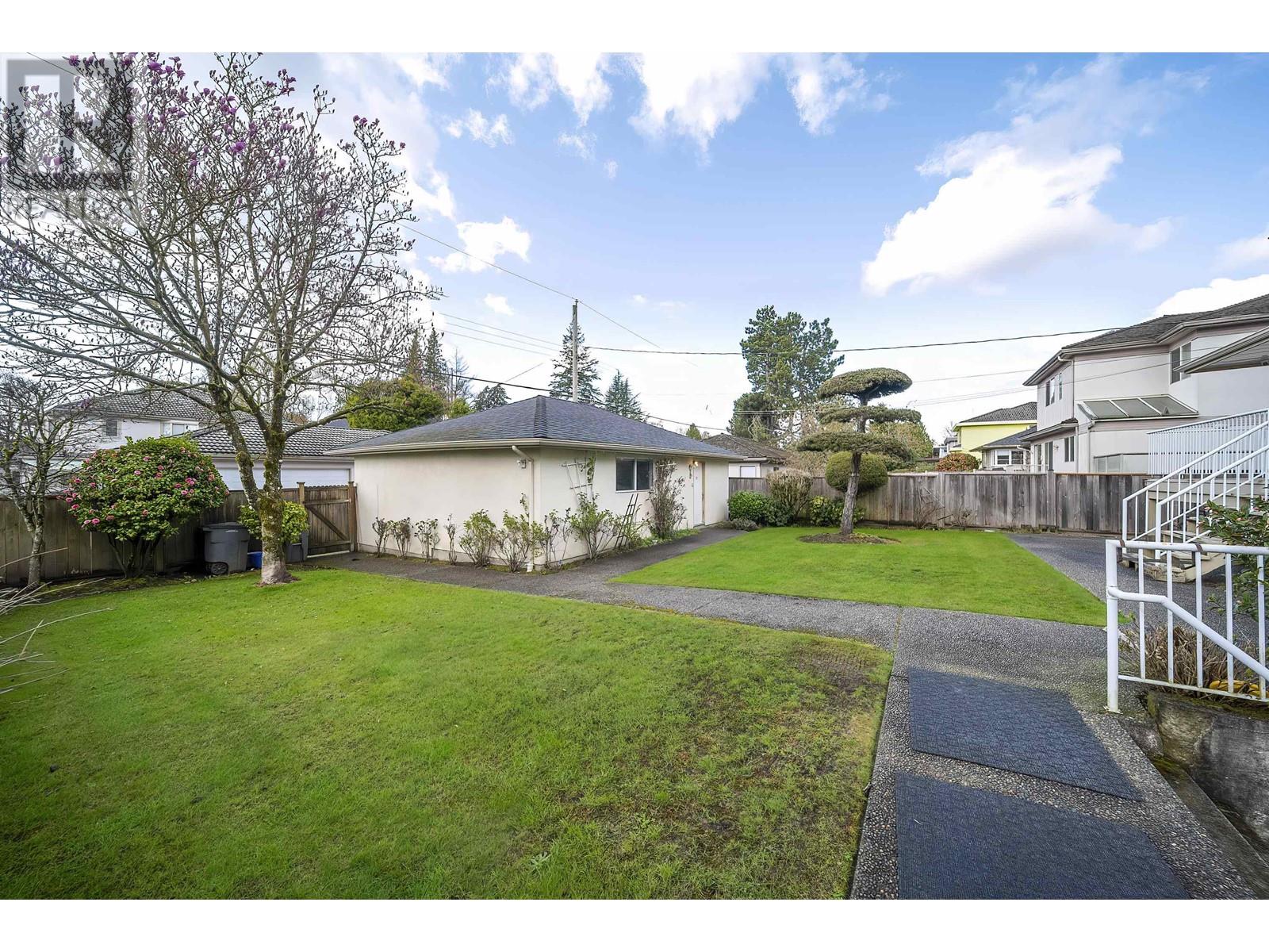 6009 Selkirk Street Property Photo 26