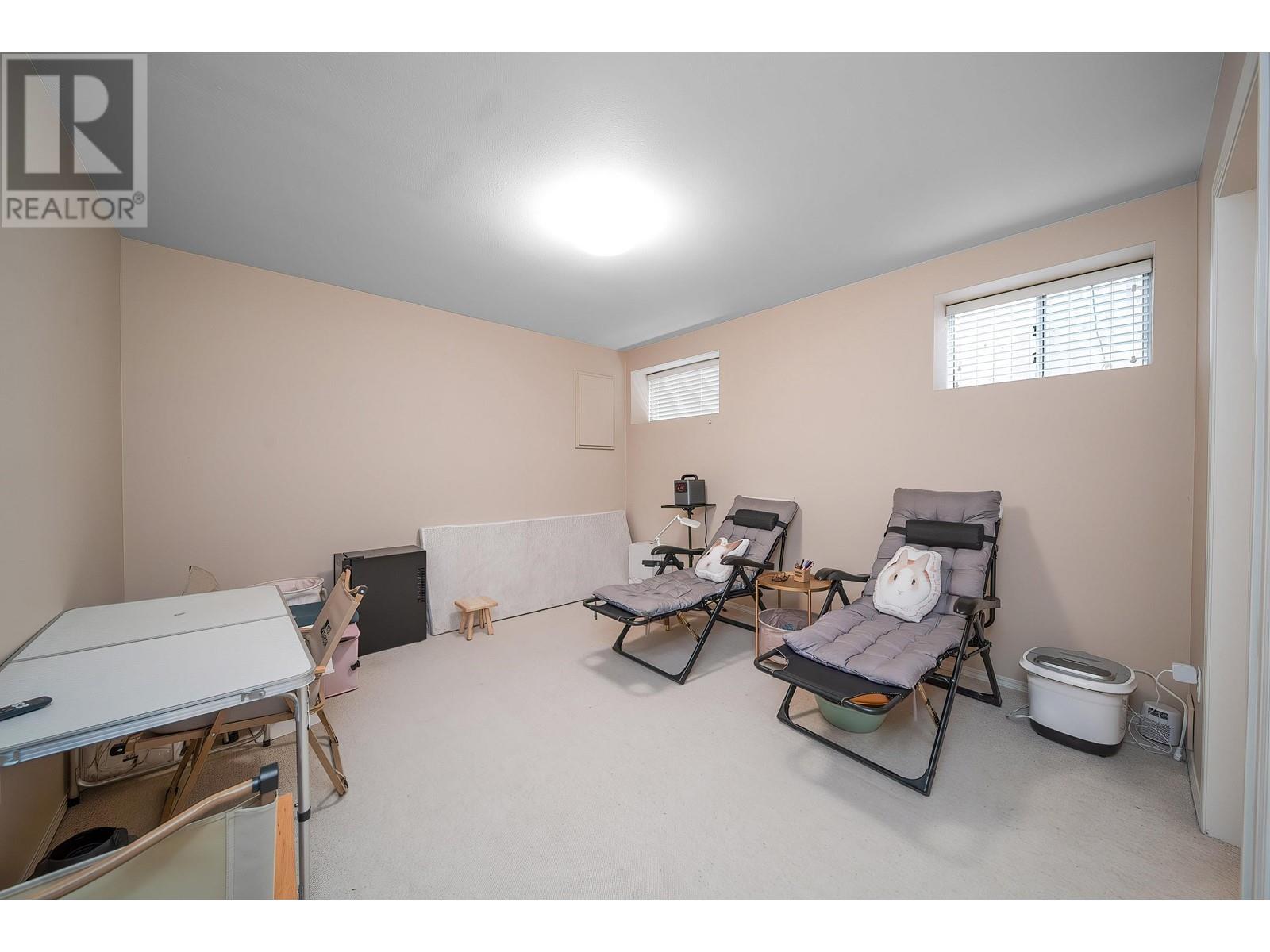 6009 Selkirk Street Property Photo 27