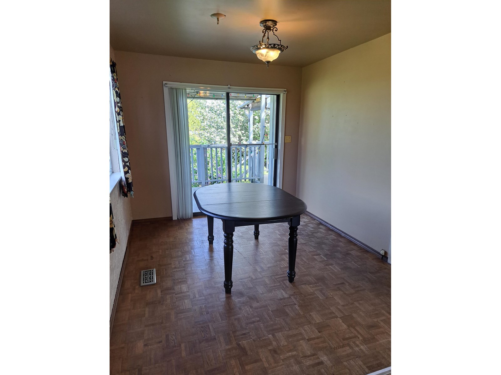 14073 113 Avenue Property Photo 6