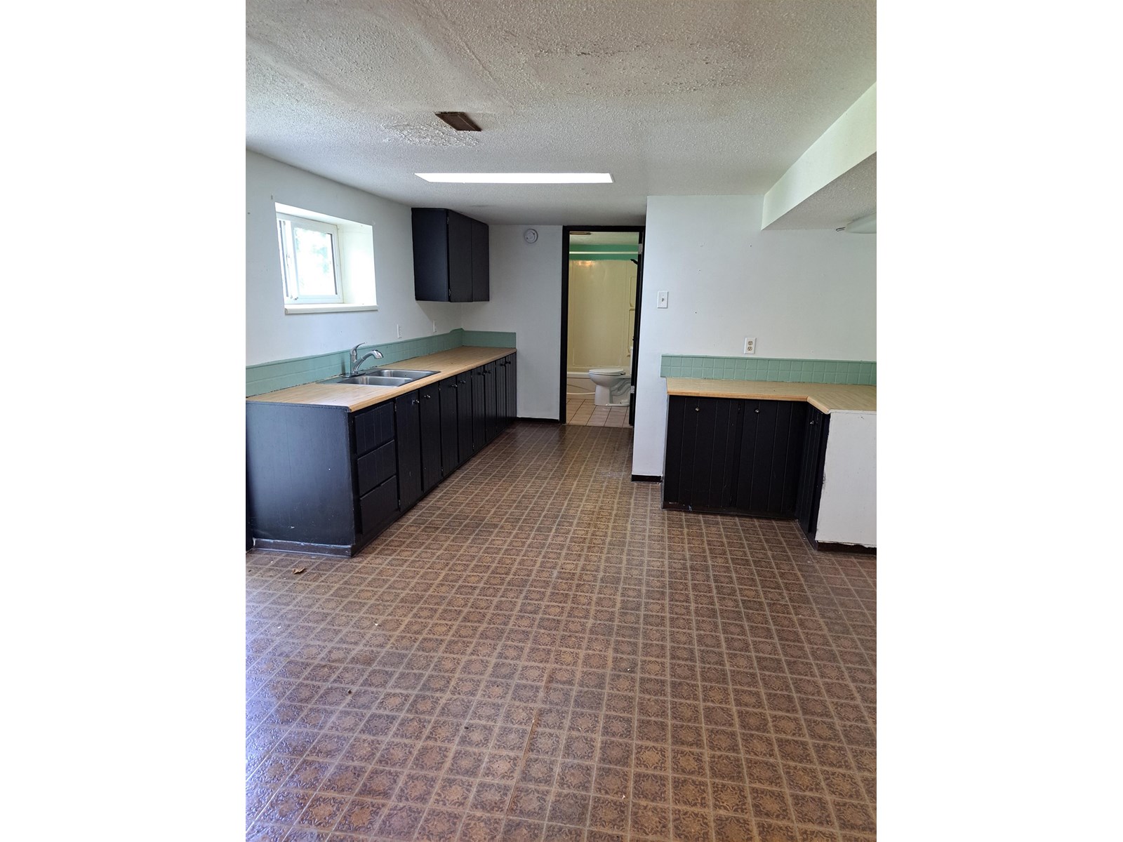 14073 113 Avenue Property Photo 17