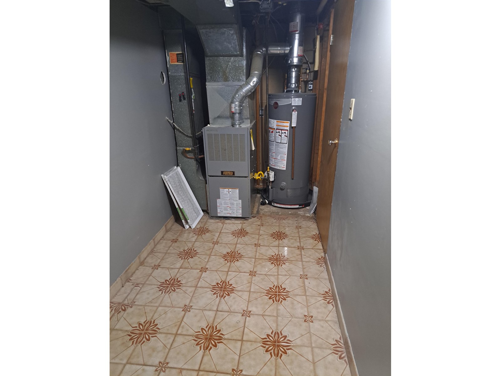 14073 113 Avenue Property Photo 25