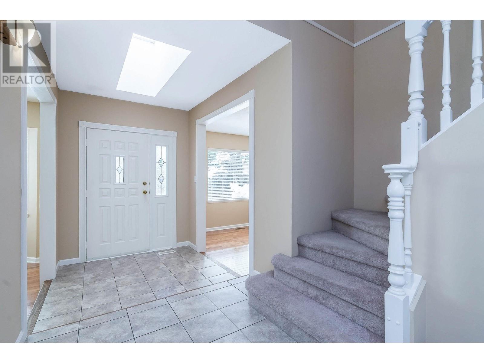915 Citadel Drive Property Photo 3