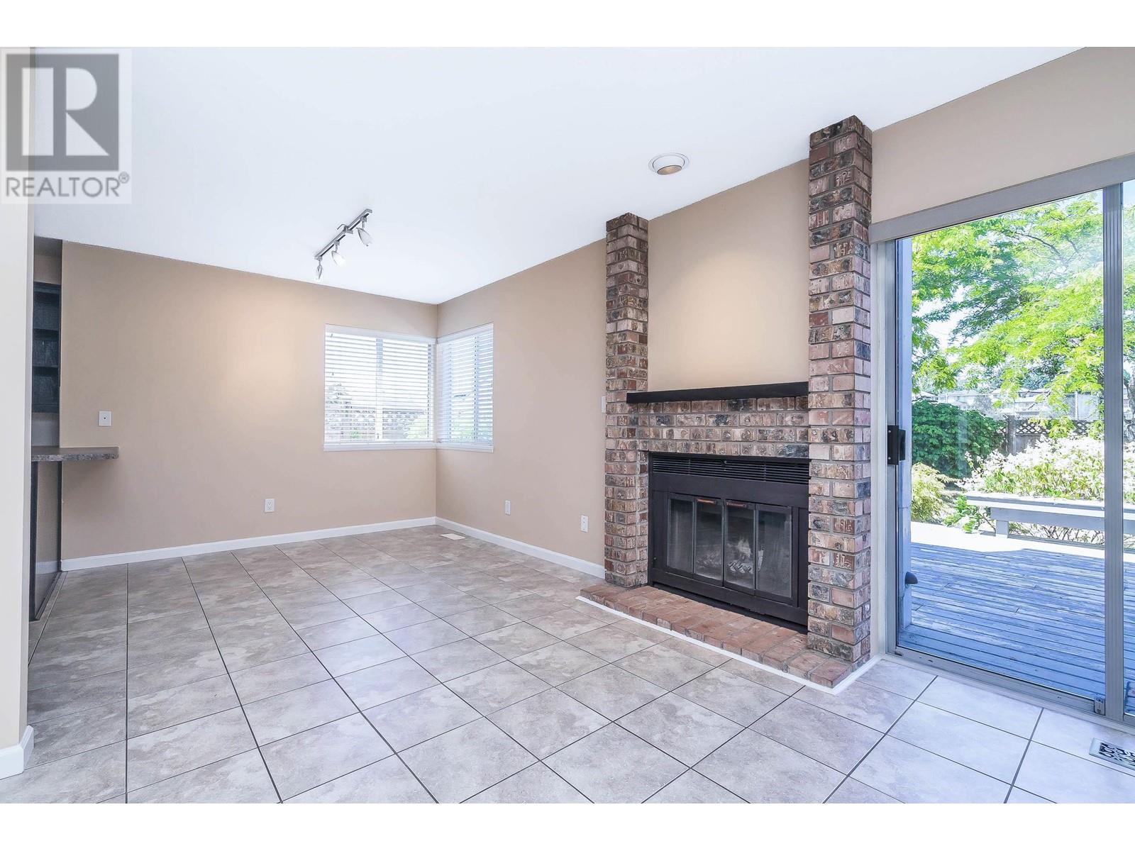 915 Citadel Drive Property Photo 11