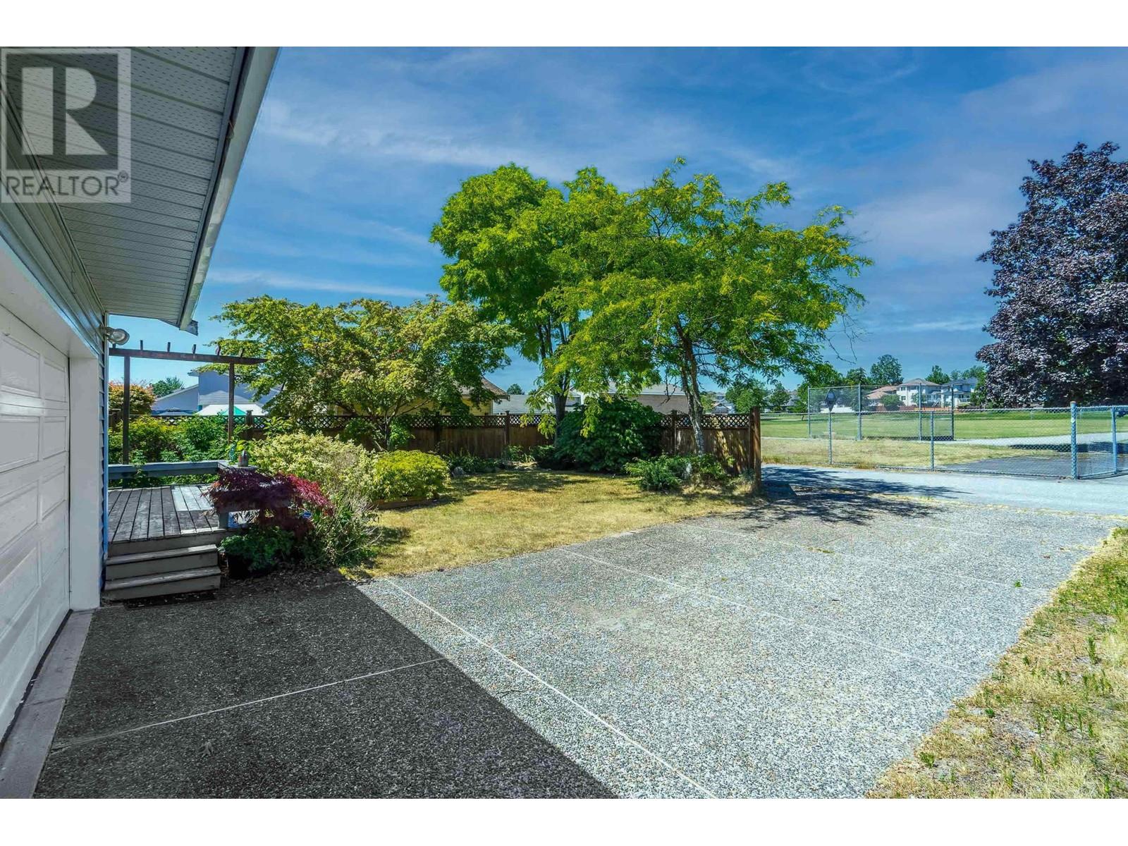 915 Citadel Drive Property Photo 23
