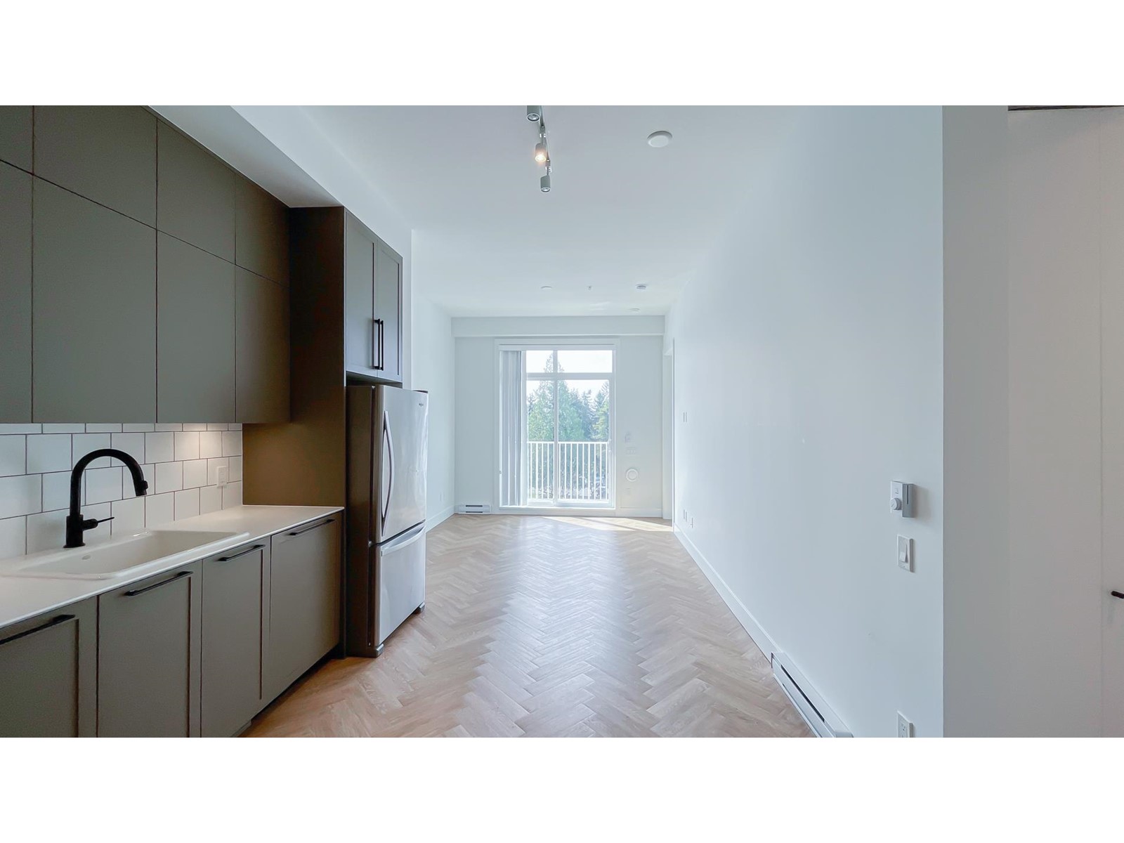 404 13929 105 Boulevard Property Photo 5