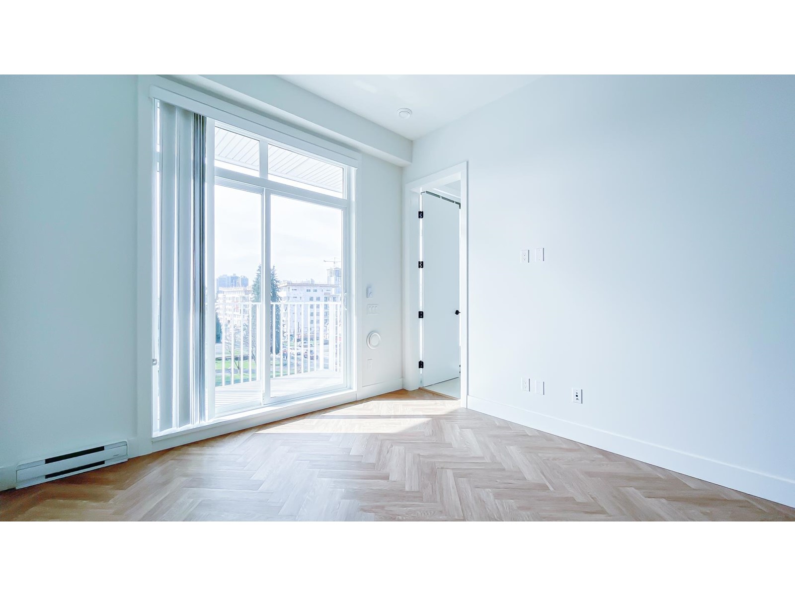 404 13929 105 Boulevard Property Photo 8