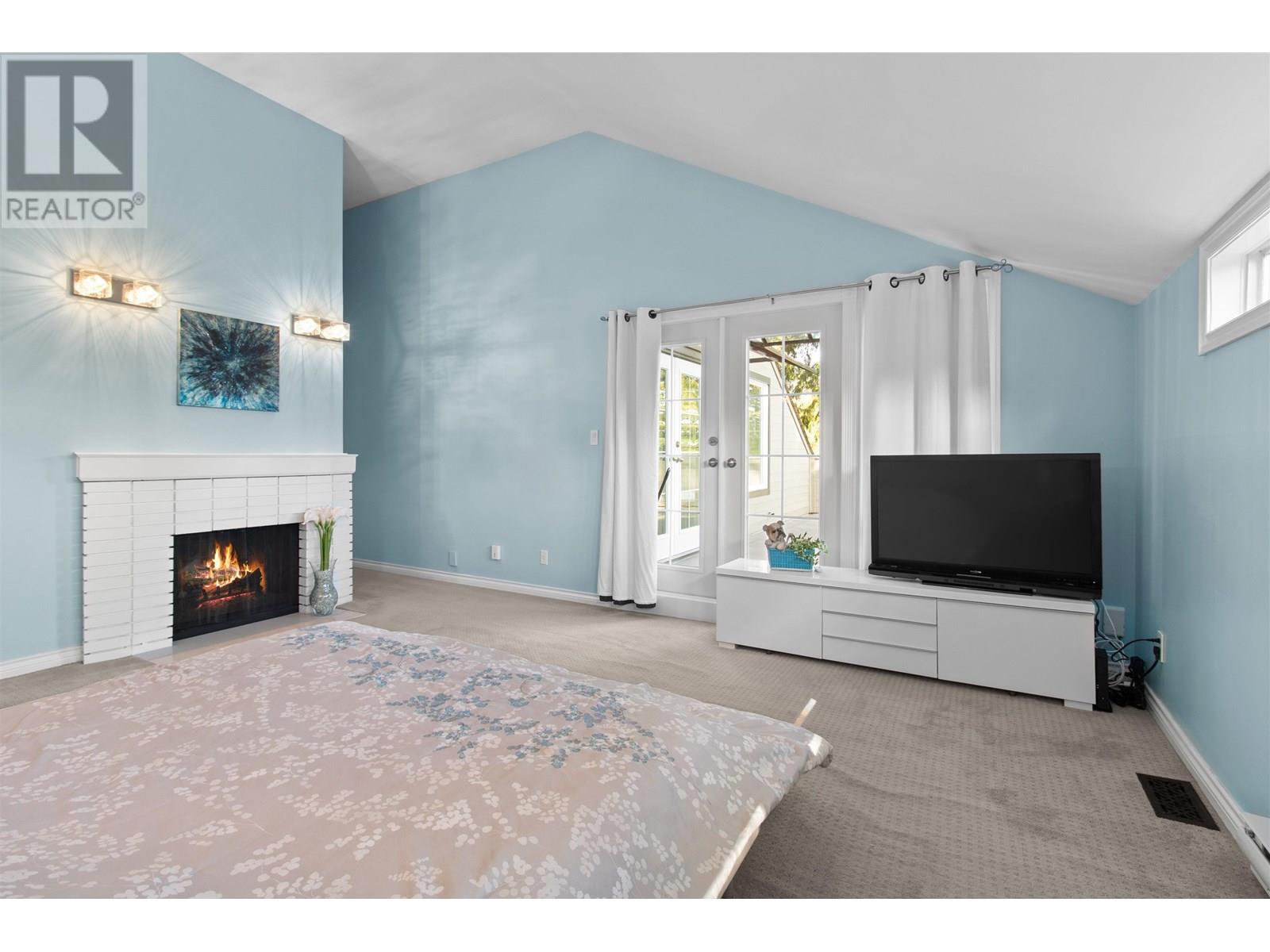 4635 Caulfeild Drive Property Photo 19