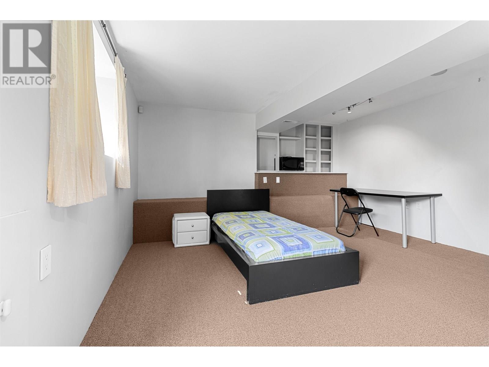 4635 Caulfeild Drive Property Photo 35