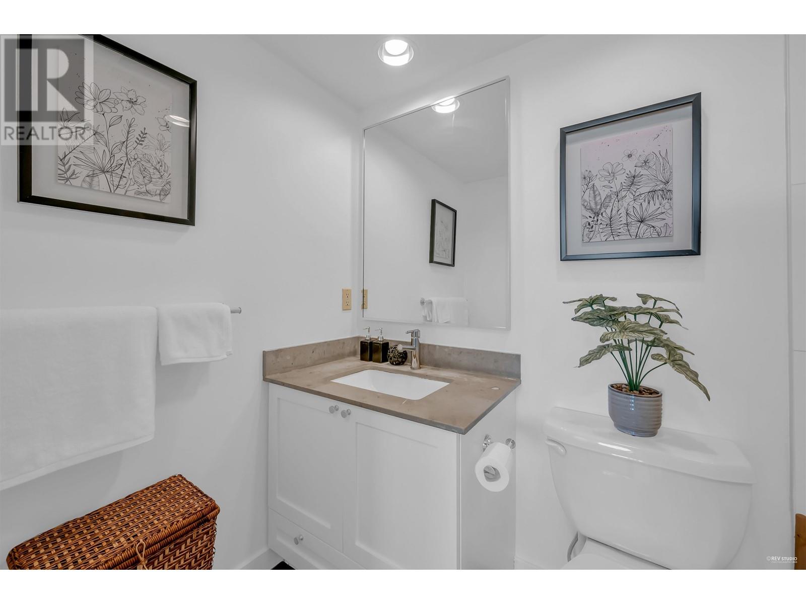 511 7088 Salisbury Avenue Property Photo 18