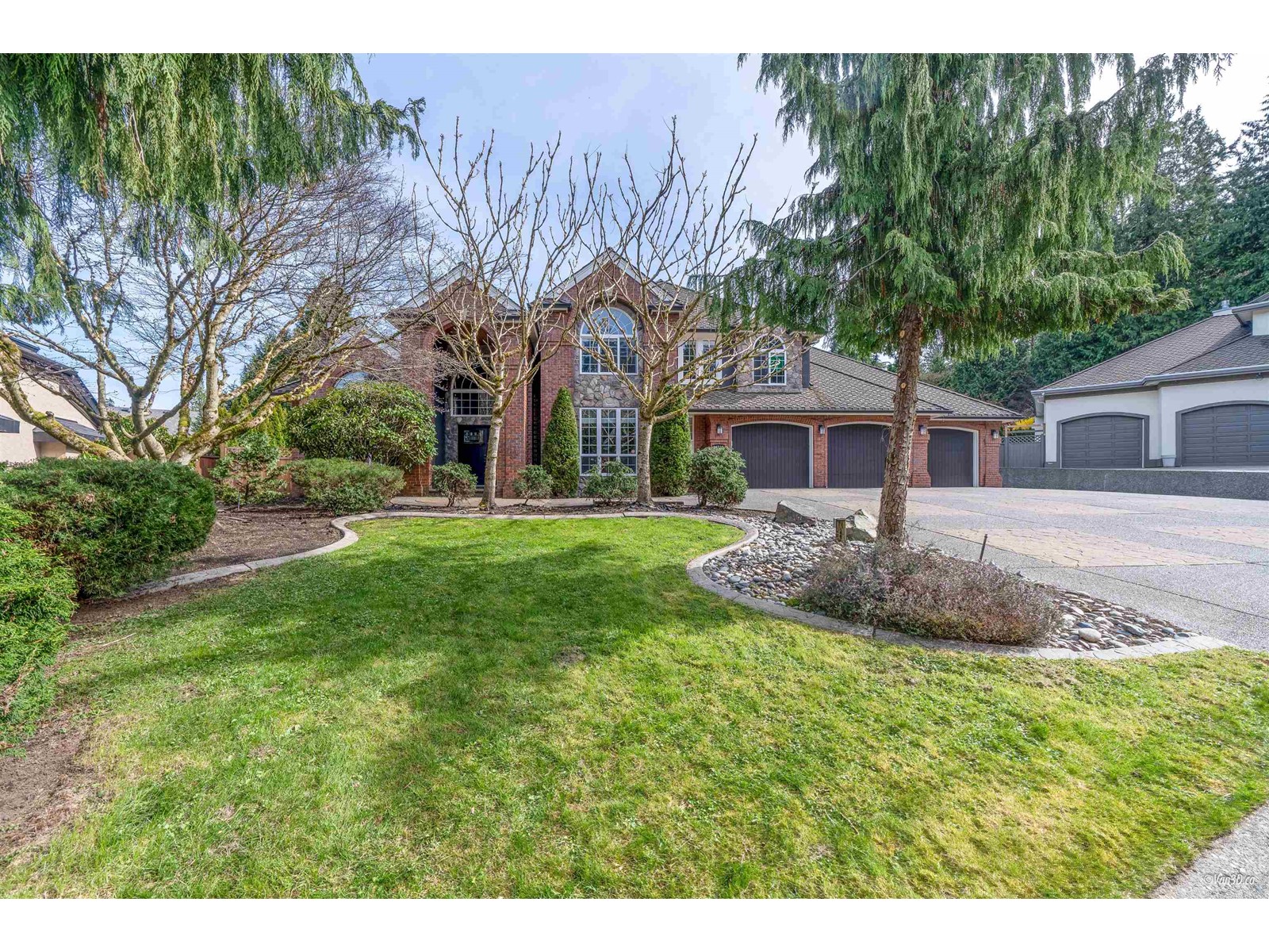 14212 31 AVENUE Property Photo 1
