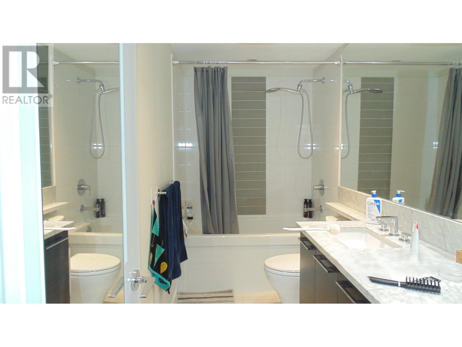 2808 3102 Windsor Gate Property Photo 12