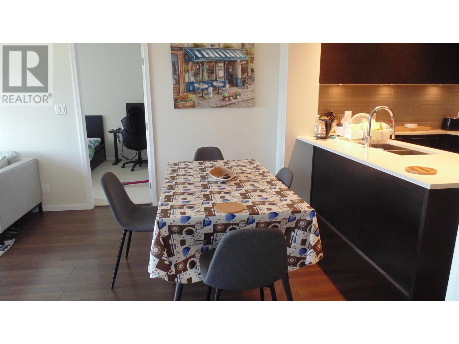 2808 3102 Windsor Gate Property Photo 23
