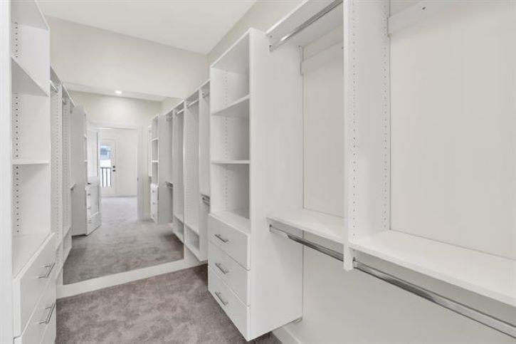 16685 15a Avenue Property Photo 11