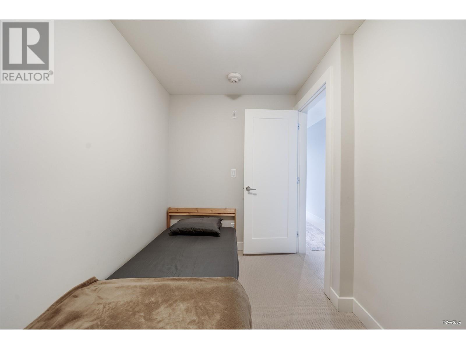 18 13040 No. 2 Road Property Photo 17