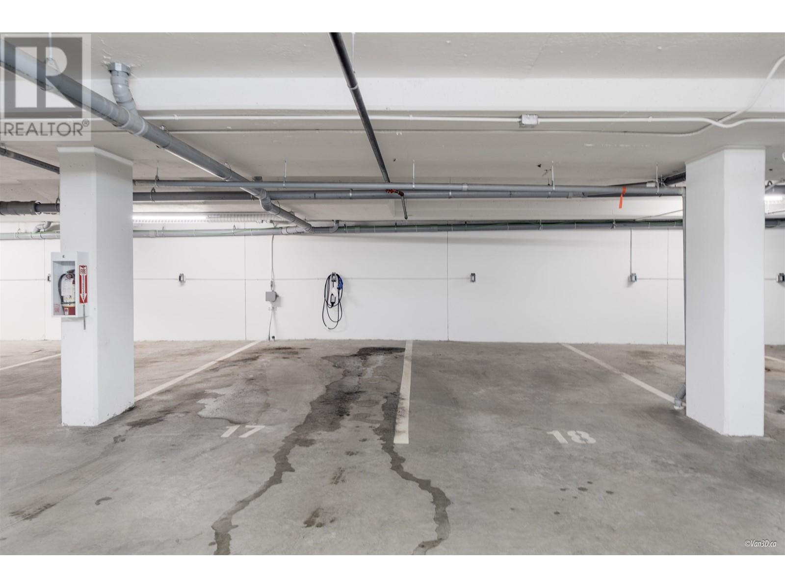 18 13040 No. 2 Road Property Photo 36