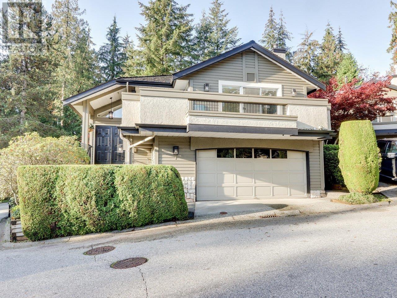1 1900 Indian River Crescent Property Photo 3