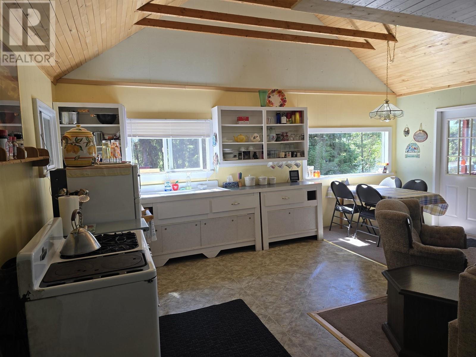 29200 Dahl Lake Road Property Photo 2
