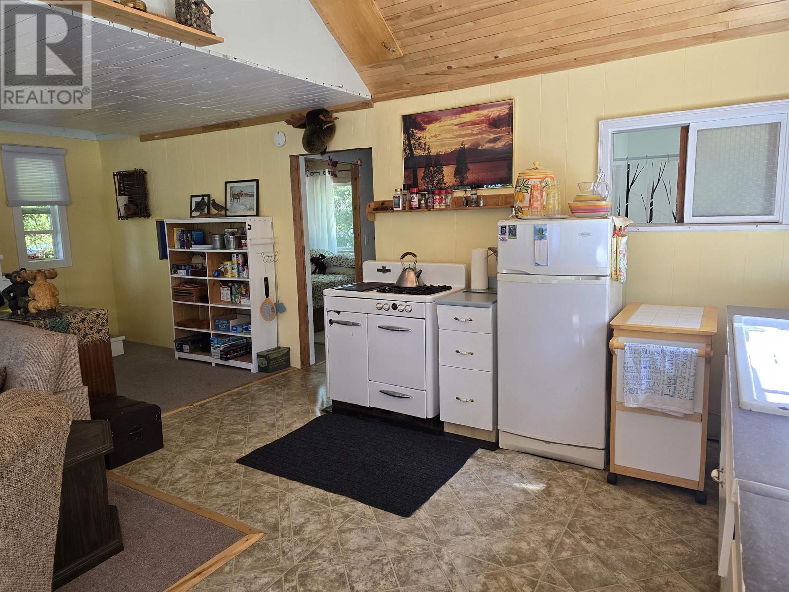 29200 Dahl Lake Road Property Photo 3
