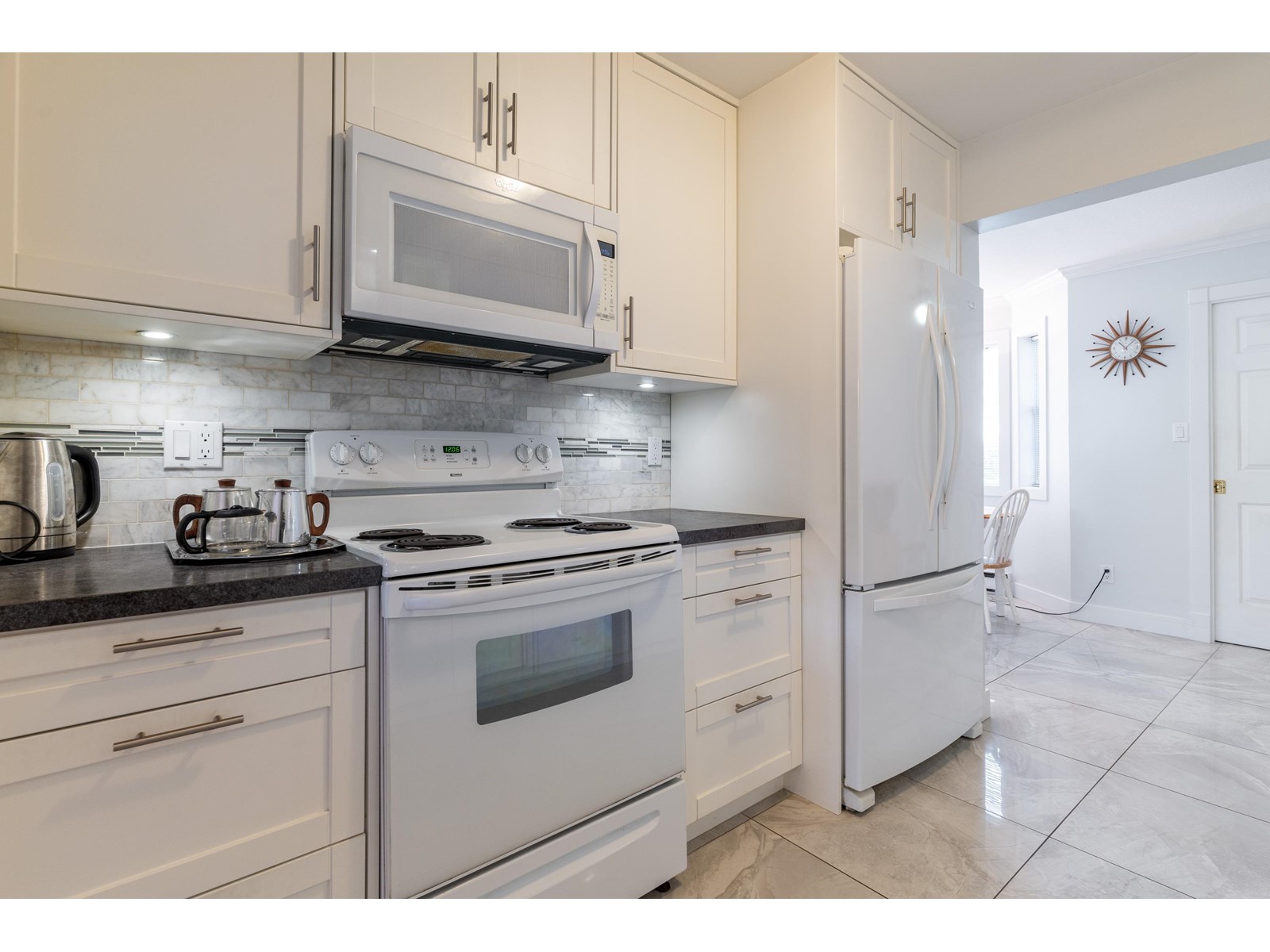 209 9109 154 Street Property Photo 11