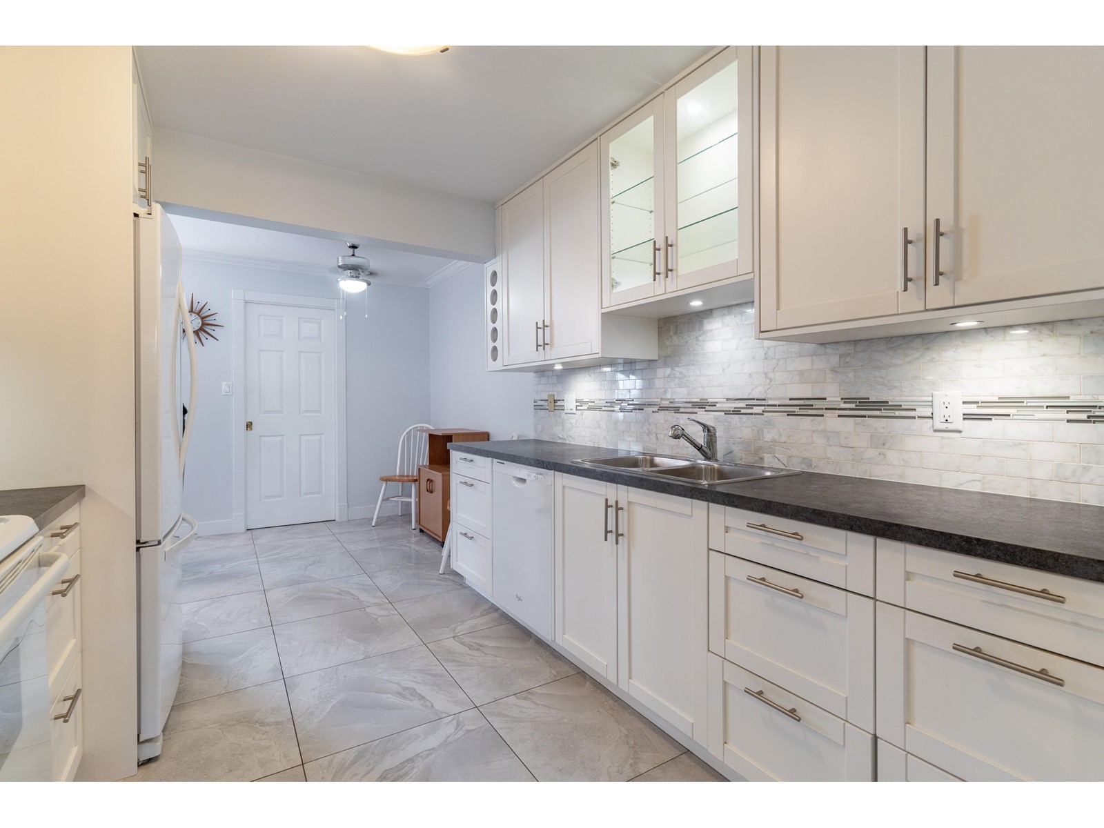 209 9109 154 Street Property Photo 12