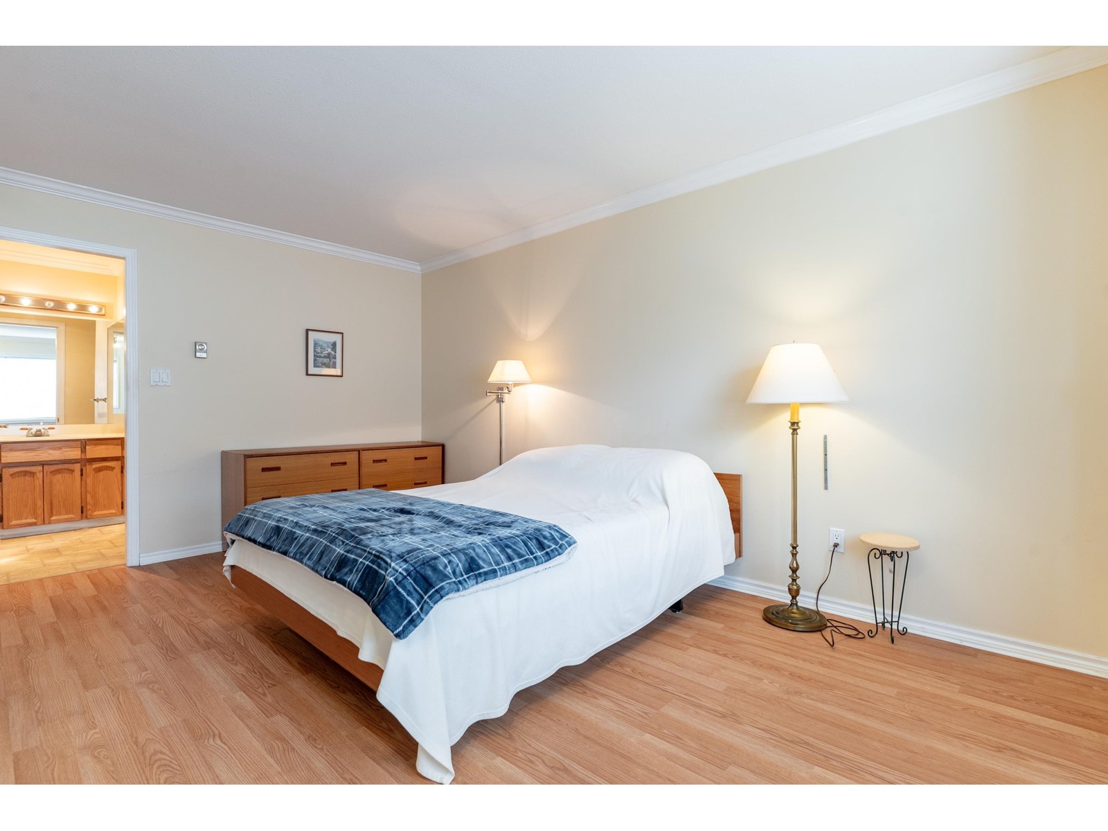209 9109 154 Street Property Photo 18