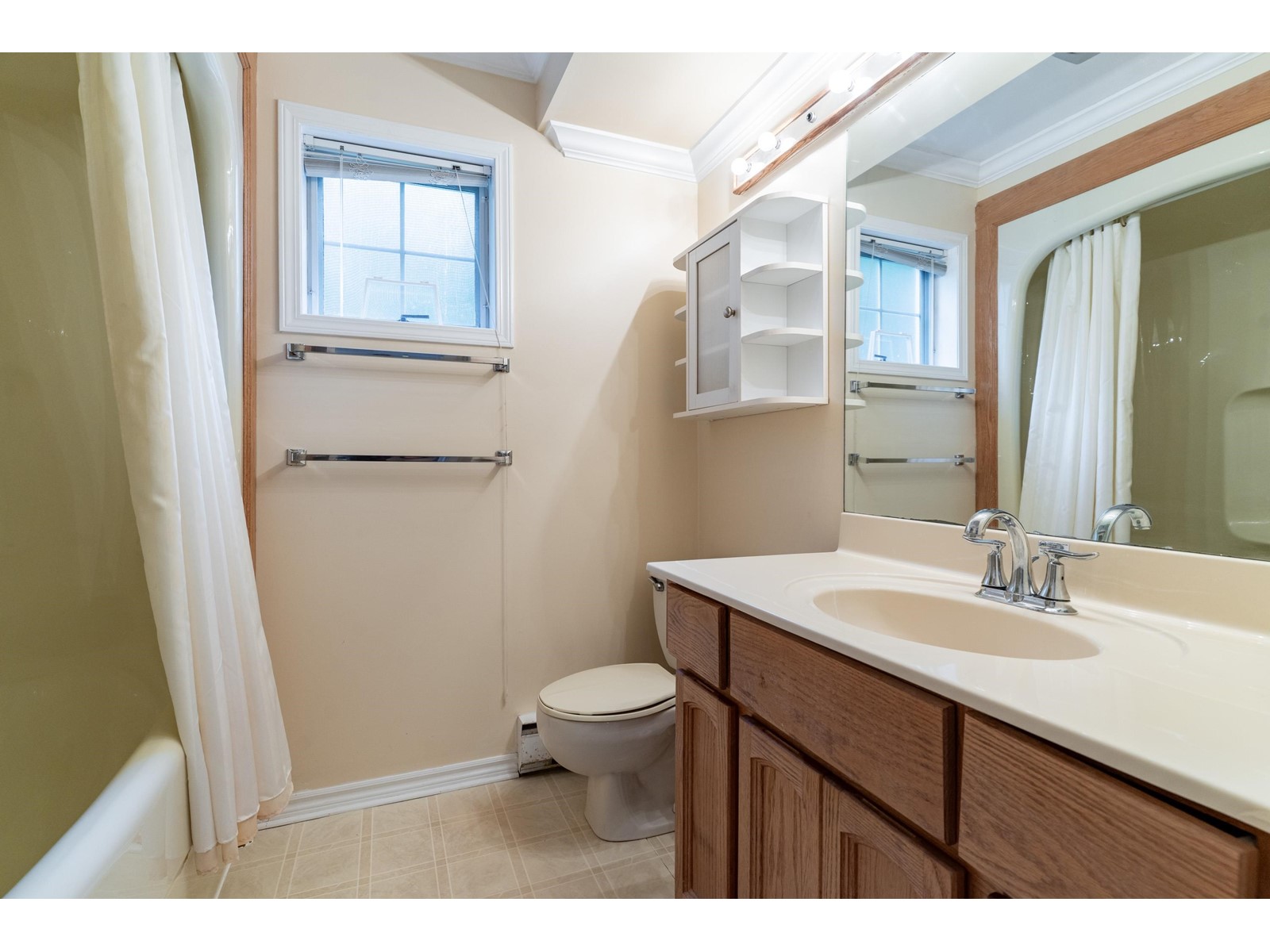 209 9109 154 Street Property Photo 24