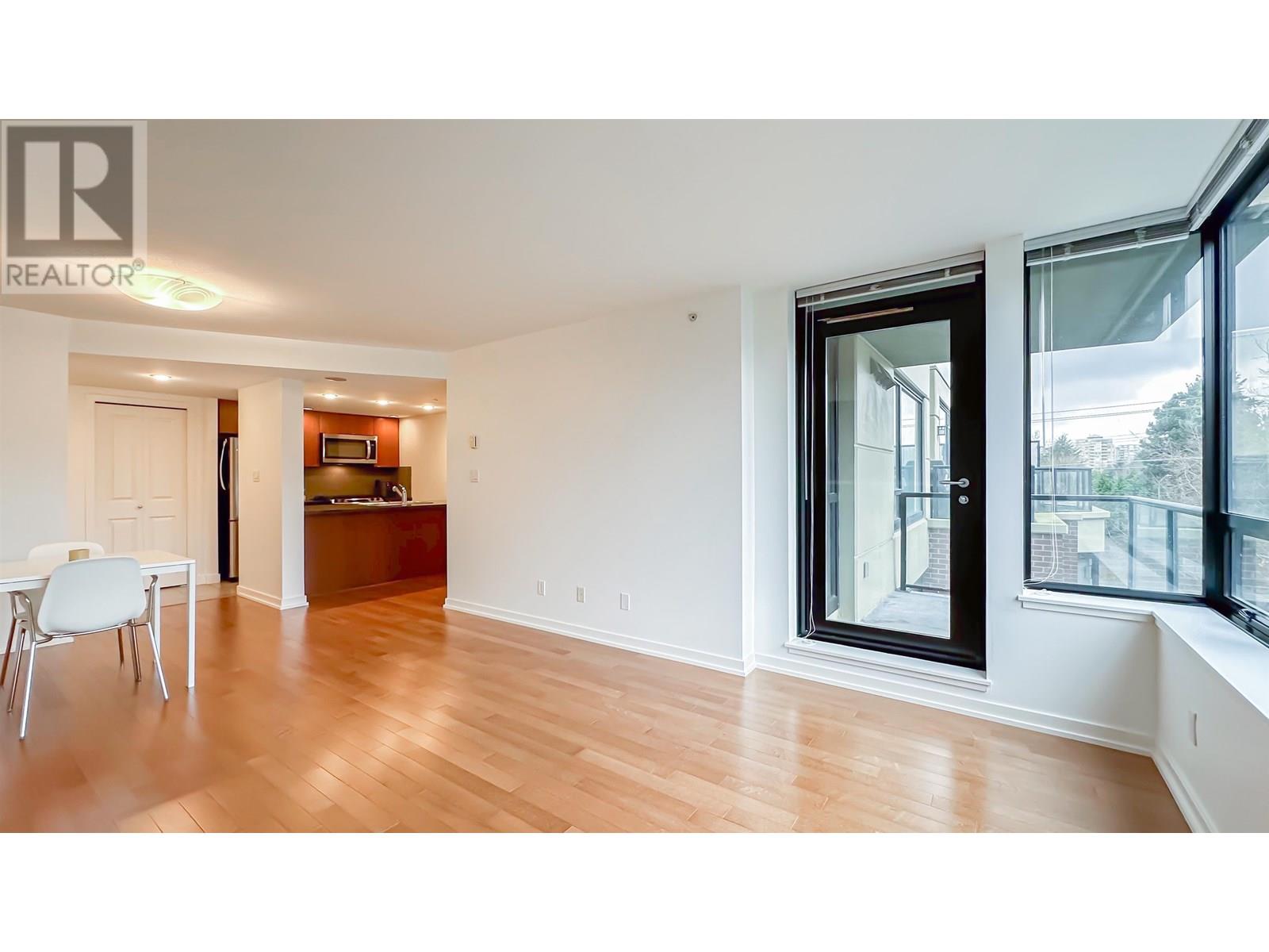 506 9180 Hemlock Drive Property Photo 6