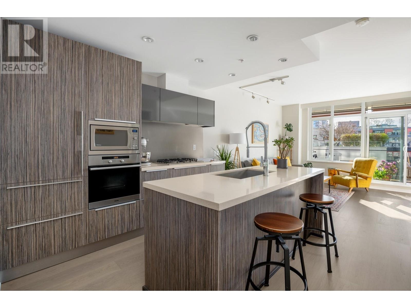 612 1661 ONTARIO STREET Property Photo 1