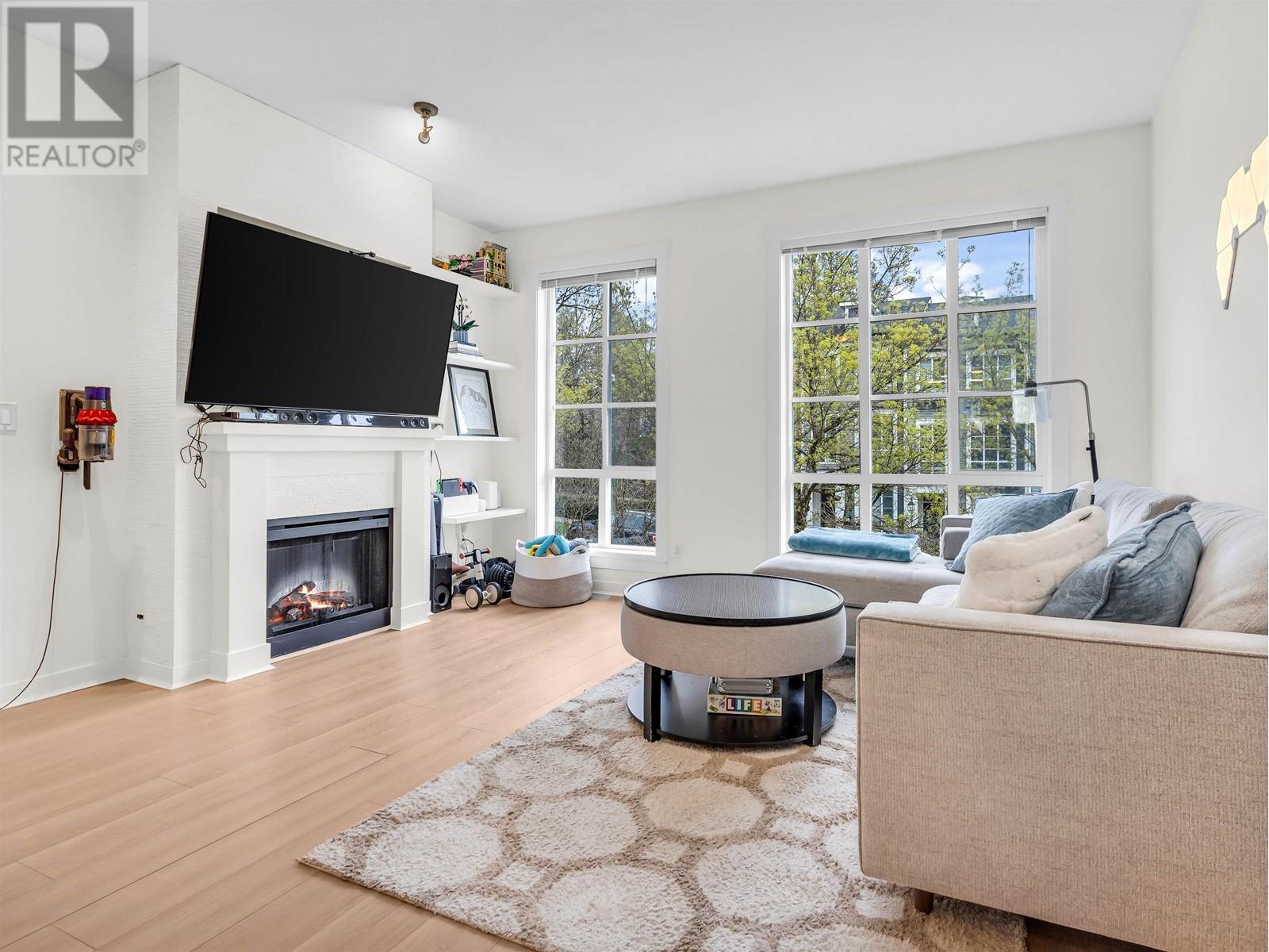 11 1248 Holtby Street Property Photo 7