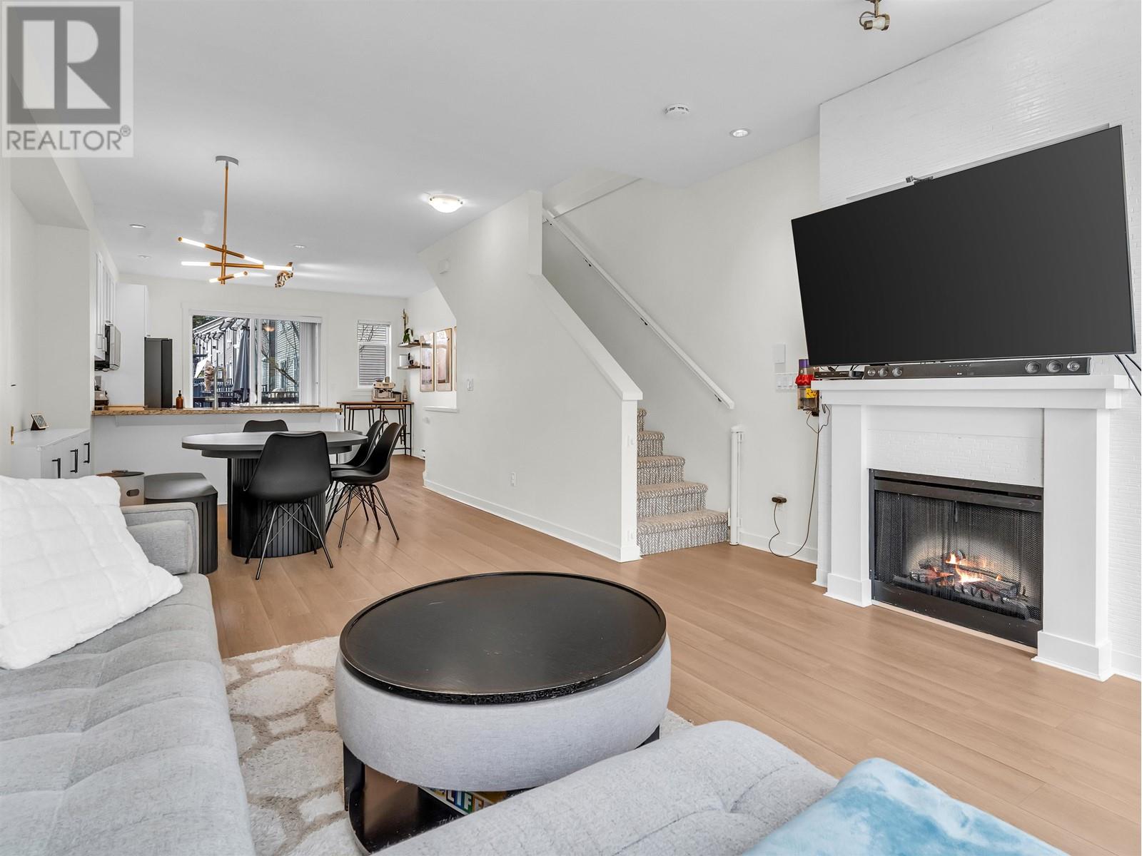11 1248 Holtby Street Property Photo 13