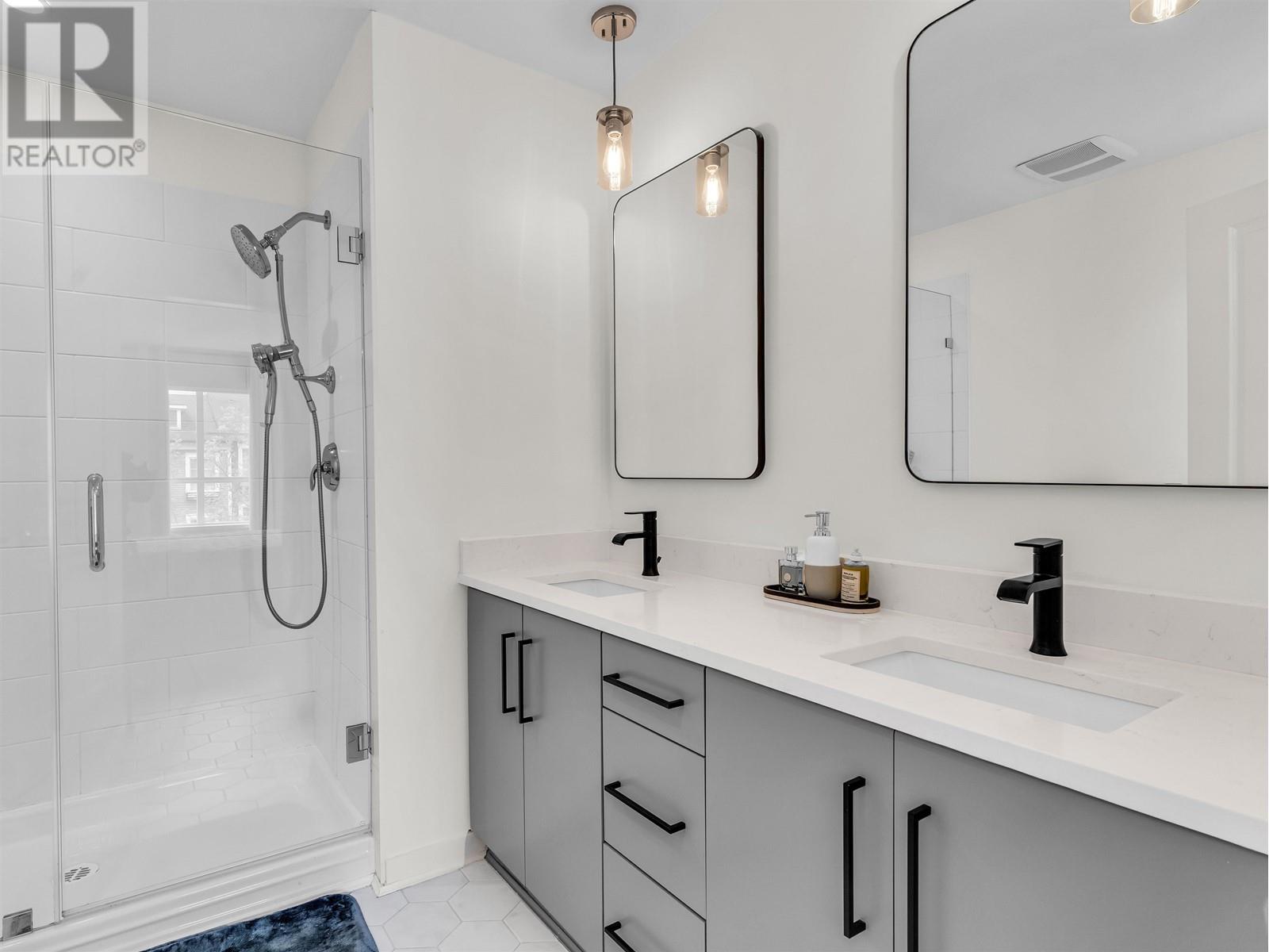 11 1248 Holtby Street Property Photo 21