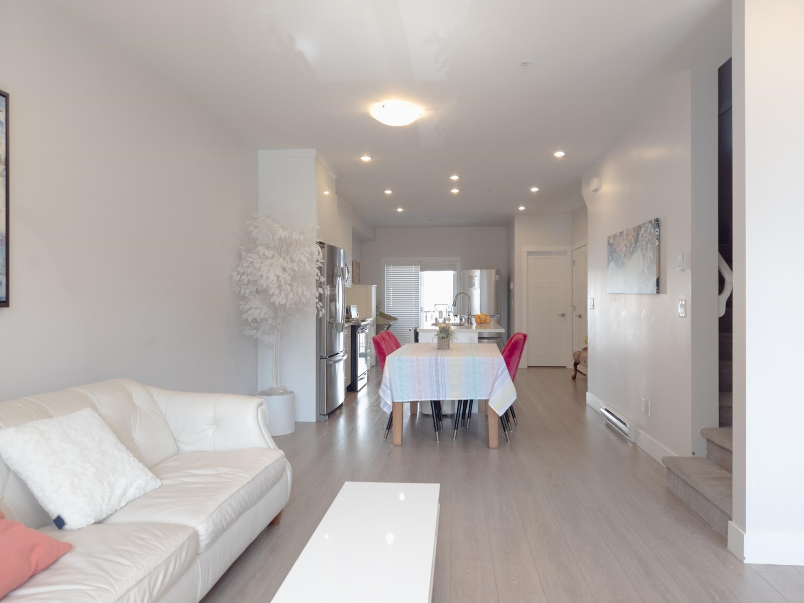 73 20860 76 Avenue Property Photo 3