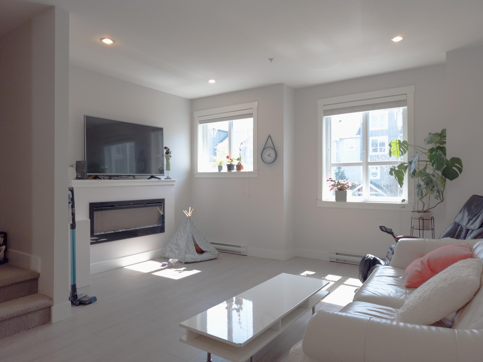 73 20860 76 Avenue Property Photo 5