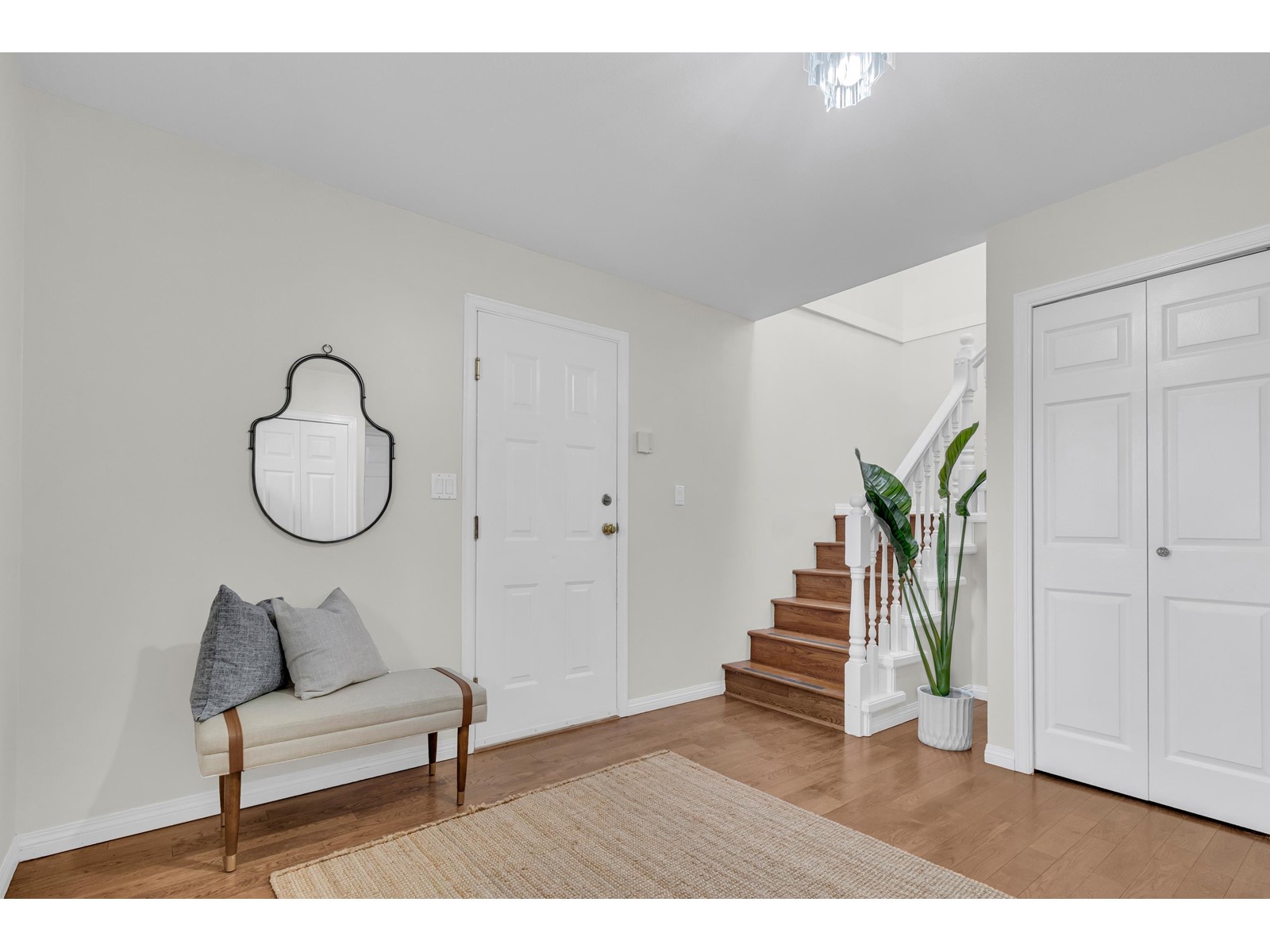 35907 Regal Parkway Property Photo 3