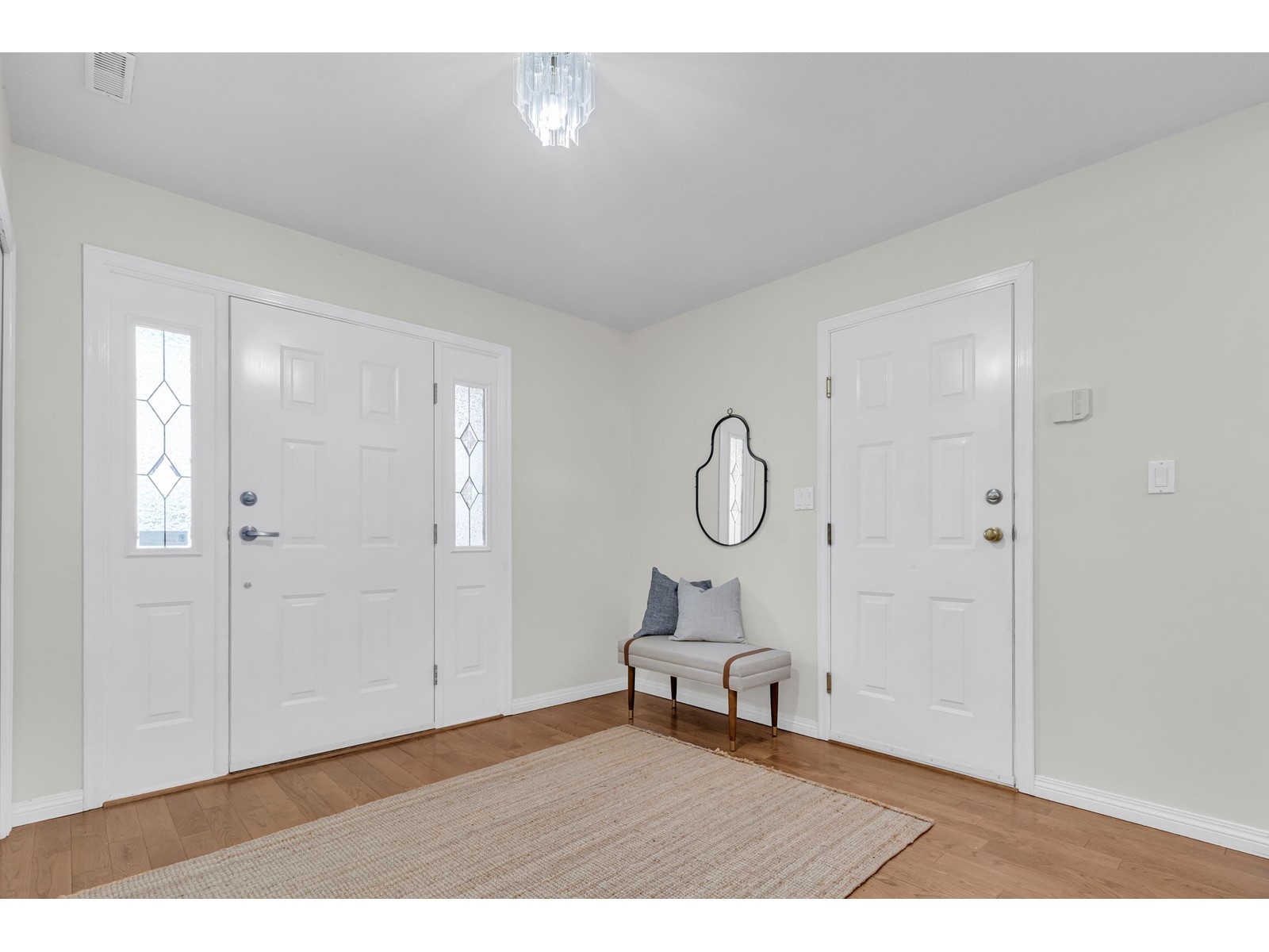 35907 Regal Parkway Property Photo 4