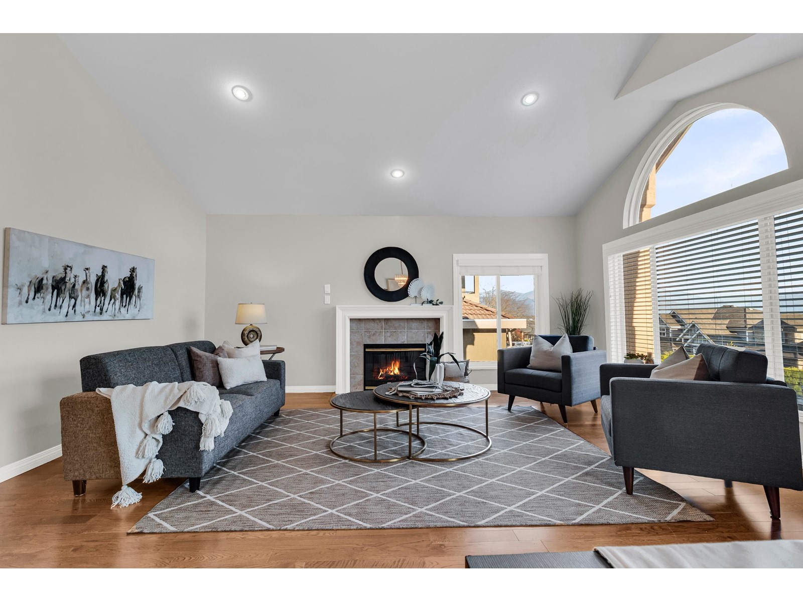 35907 Regal Parkway Property Photo 6