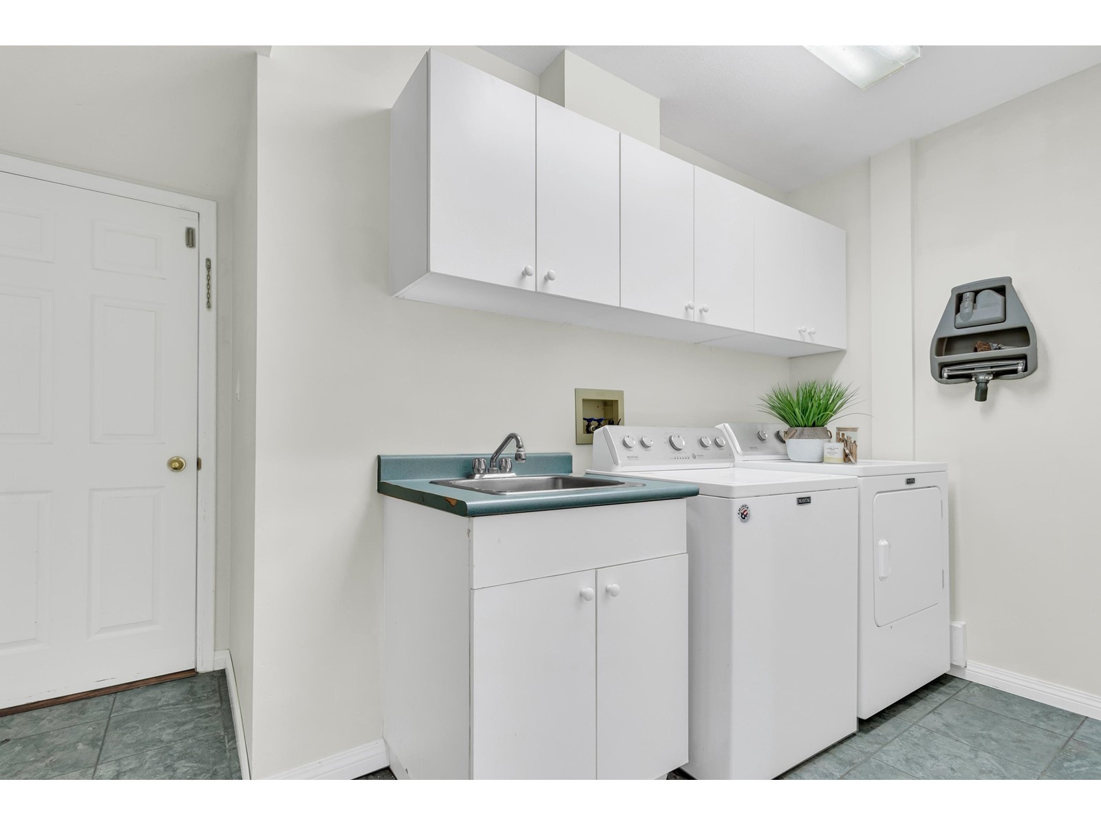 35907 Regal Parkway Property Photo 25