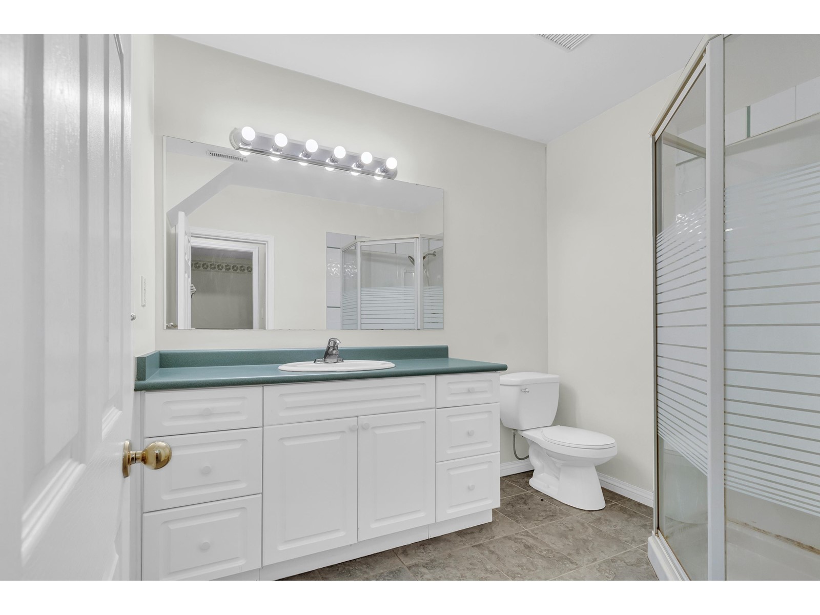 35907 Regal Parkway Property Photo 26